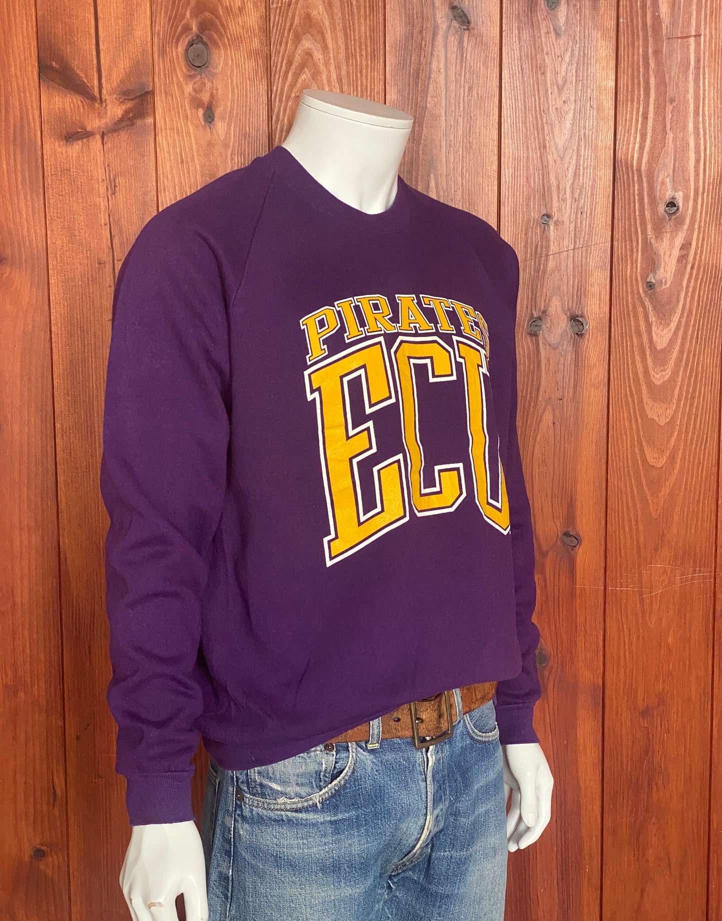 Size XL. Made In USA Vintage 80s Pirates ECU sweatshirt  made by Jerzees