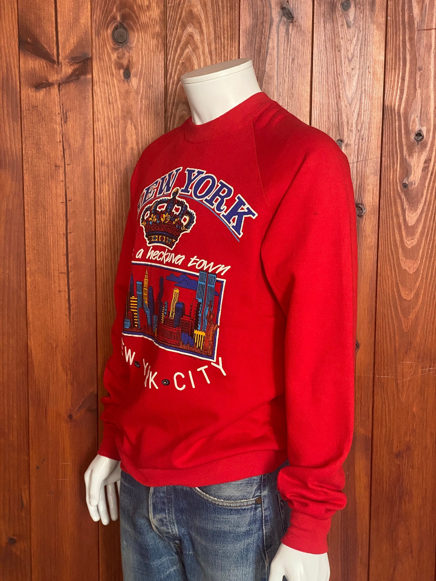 Size XL. New York 80s vintage sweatshirt   made by Jerzees