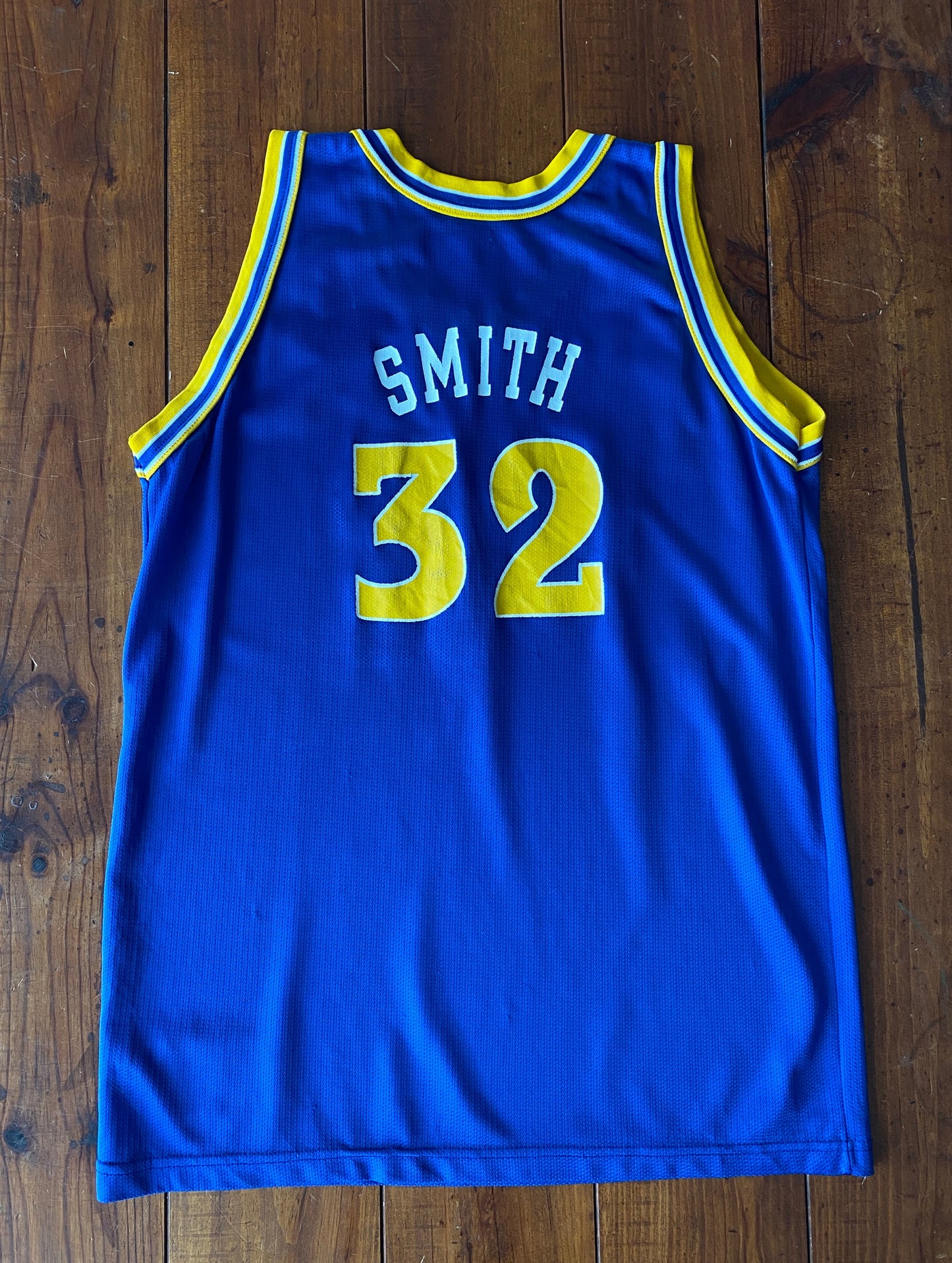 Youth 18-20. Vintage 90s Champion NBA Warriors #32 Smith jersey  Made In USA