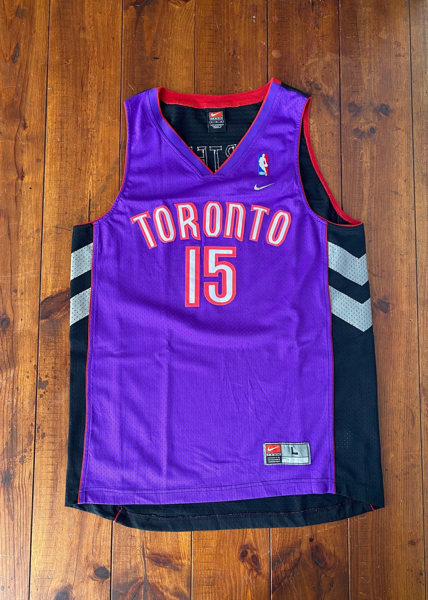 Size L. Vintage Toronto Raptors Vince Carter #15 Nike NBA Swingman Purple Jersey