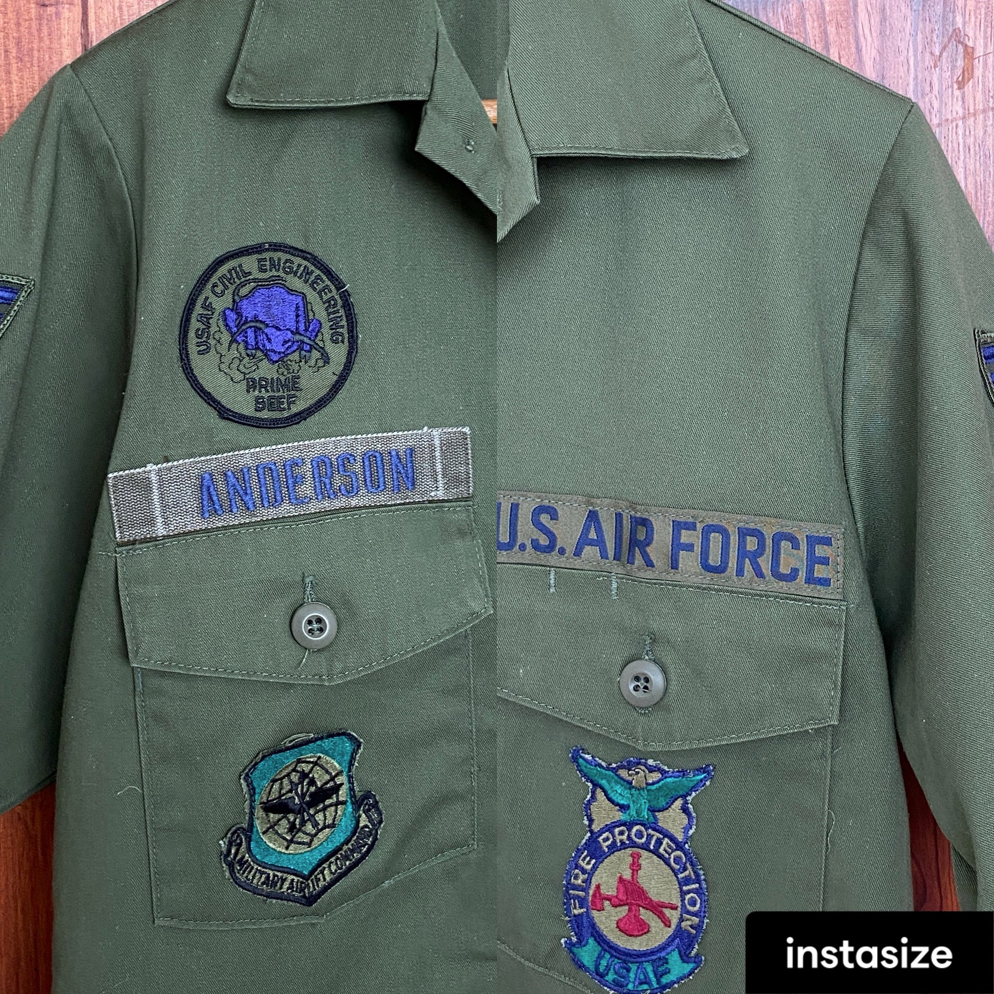 Original vintage military 80s utility shirt OG 507 poly/cotton blend, size M - Authentic military style with durability and classic appeal.