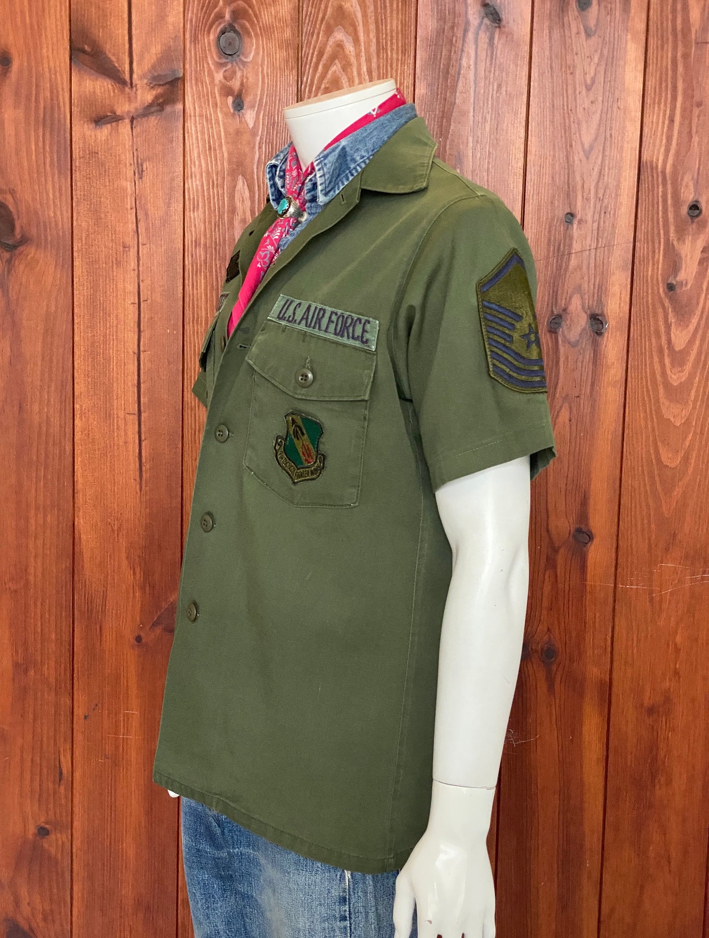 Size M Authentic 80s US Air Force Vintage Fatigue/Utility Shirt OG-507
