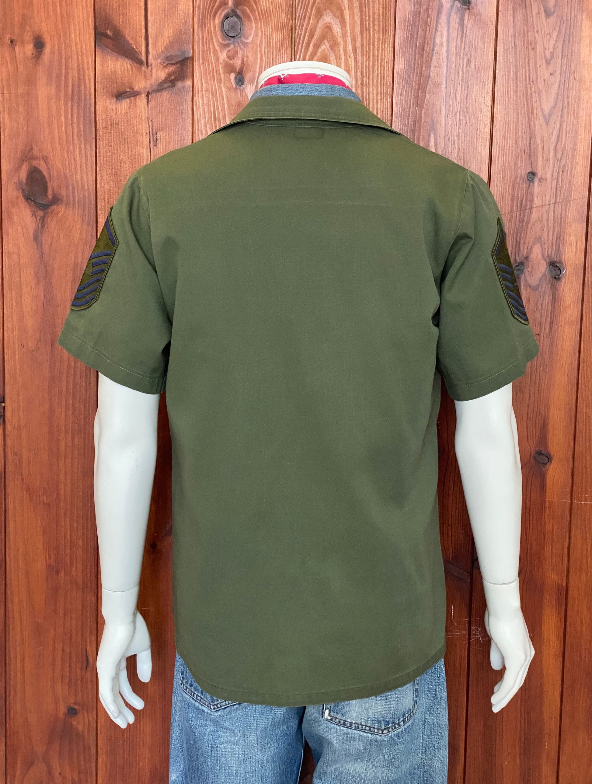Size M Authentic 80s US Air Force Vintage Fatigue/Utility Shirt OG-507