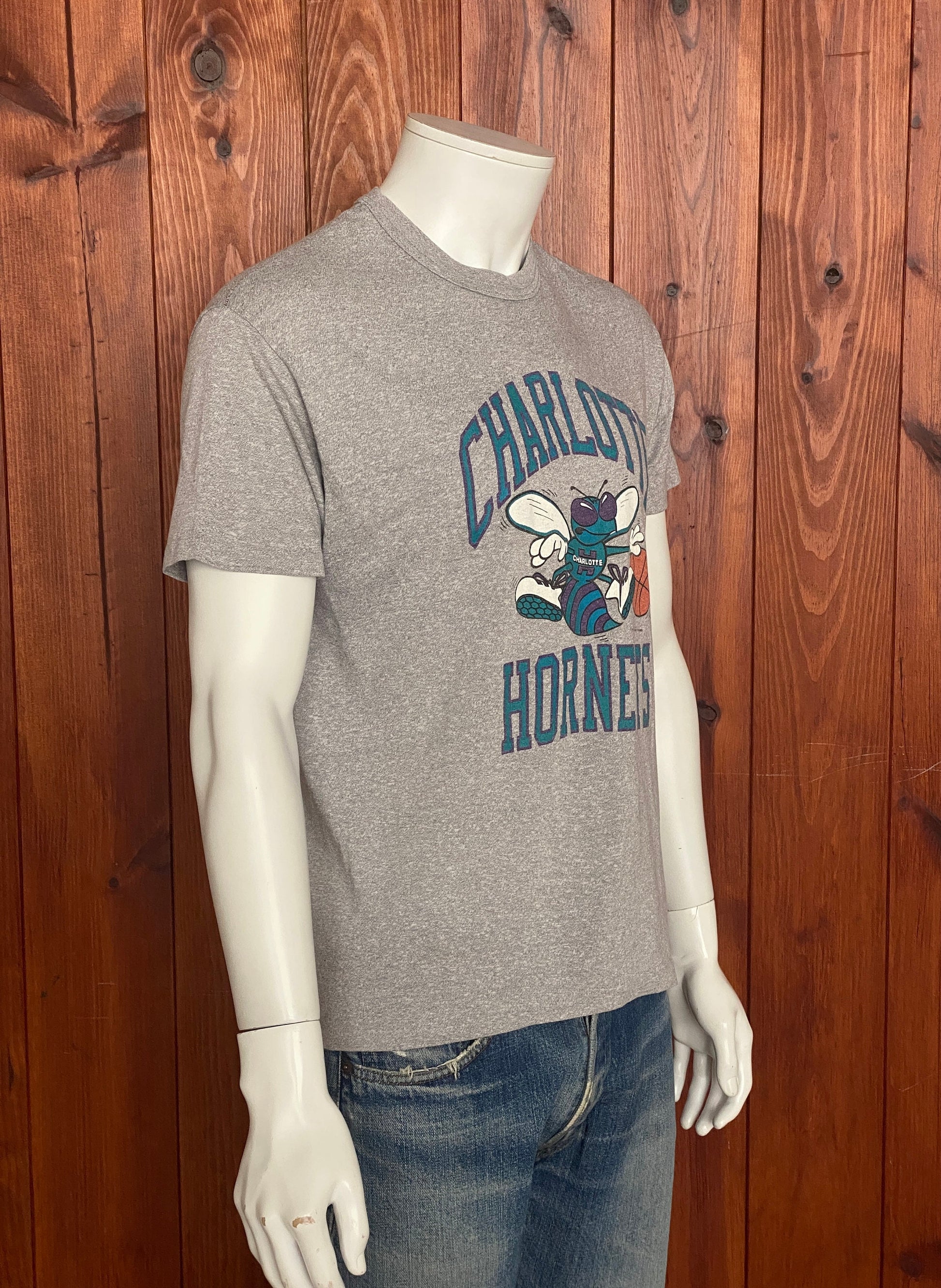 Size Large Vintage 80s Charlotte Hornets Basketball T-shirt | Made in USA 50/50 Blend