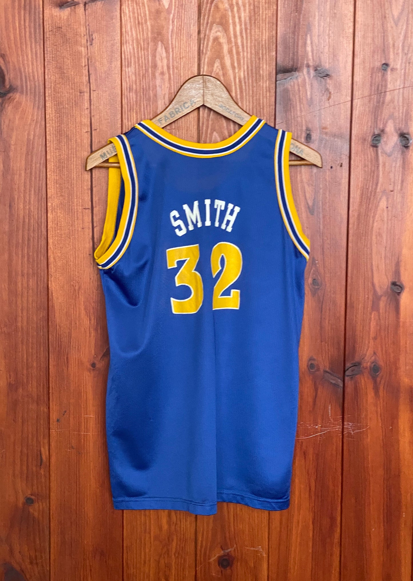 Youth 18-20. Vintage 90s Champion NBA Warriors #32 Smith jersey  Made In USA