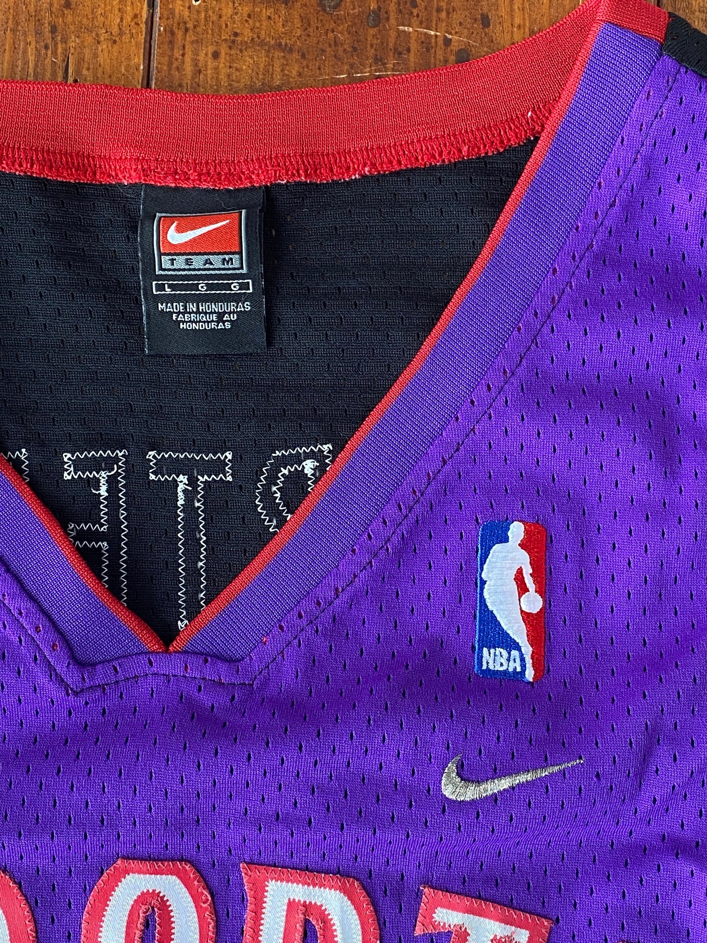 Size L. Vintage Toronto Raptors Vince Carter #15 Nike NBA Swingman Purple Jersey