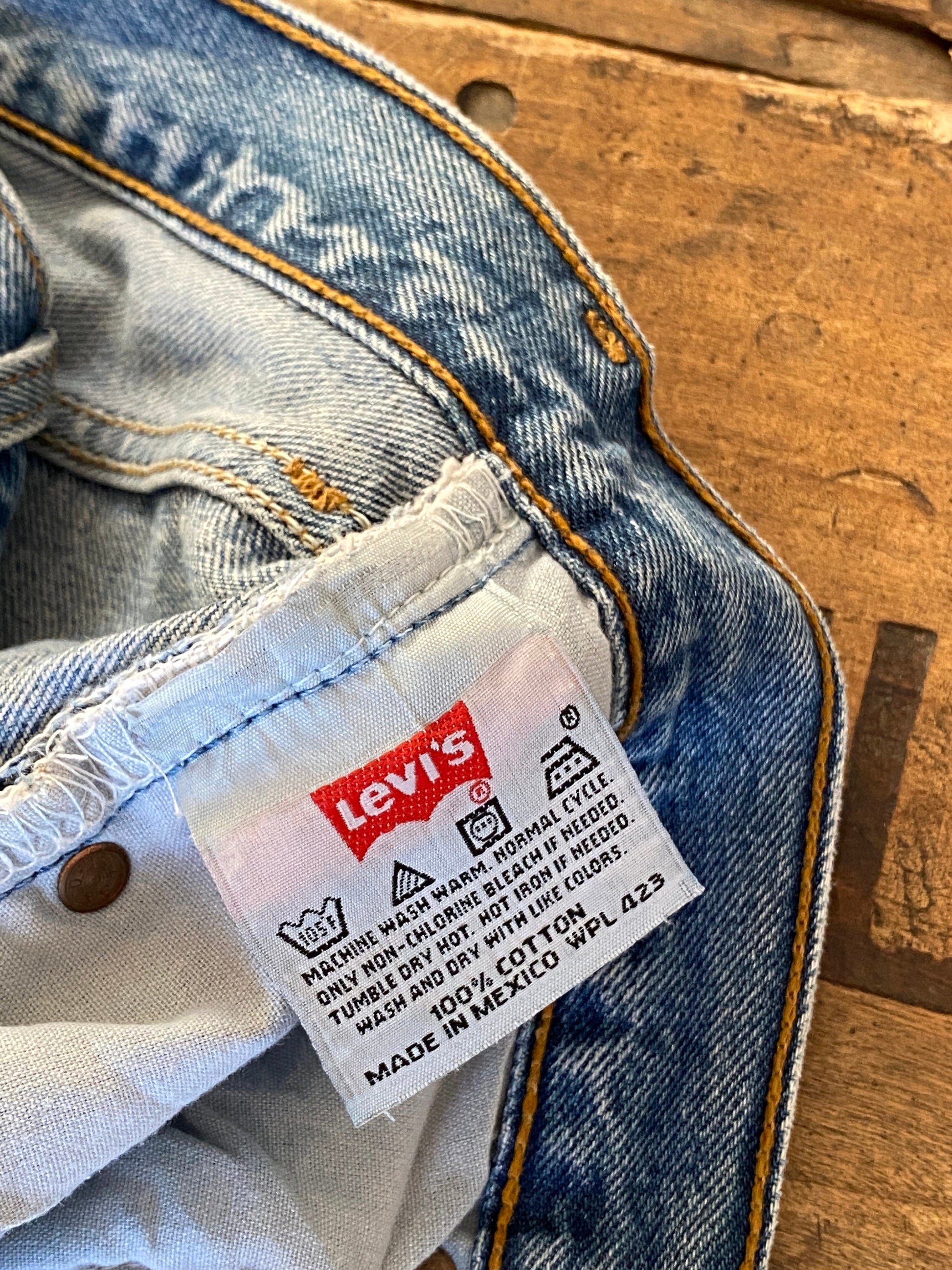 Levi's 501 Vintage Jeans Made In Mexico - Size 32x34 Blue