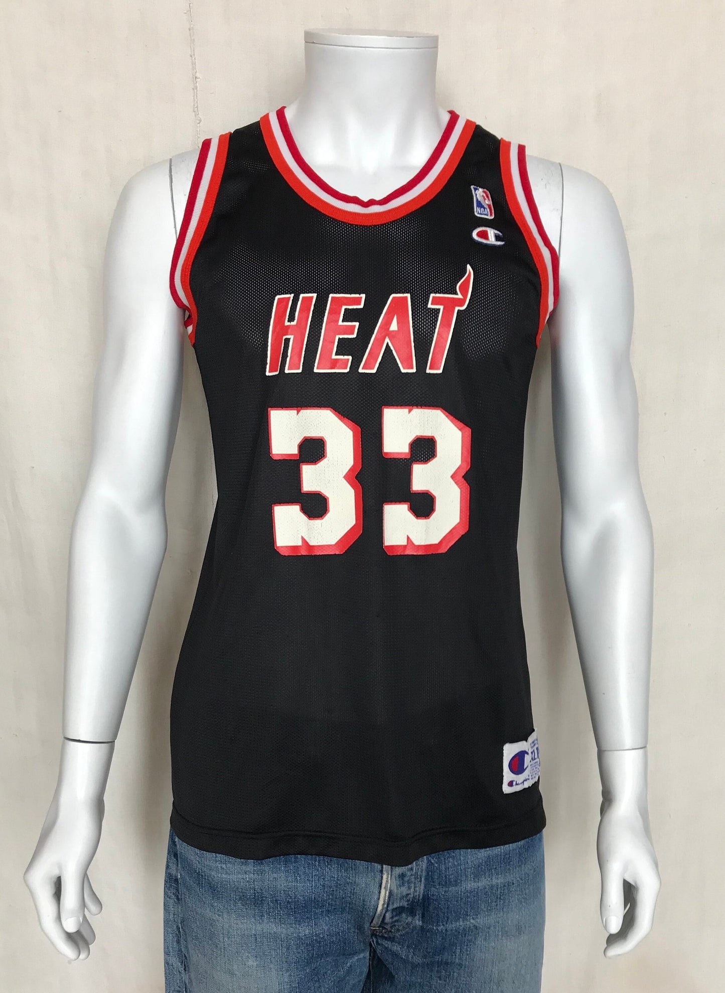 Size Youth XL. Vintage 90s Champion Alonzo Mourning Jersey Miami Heat #33 NBA