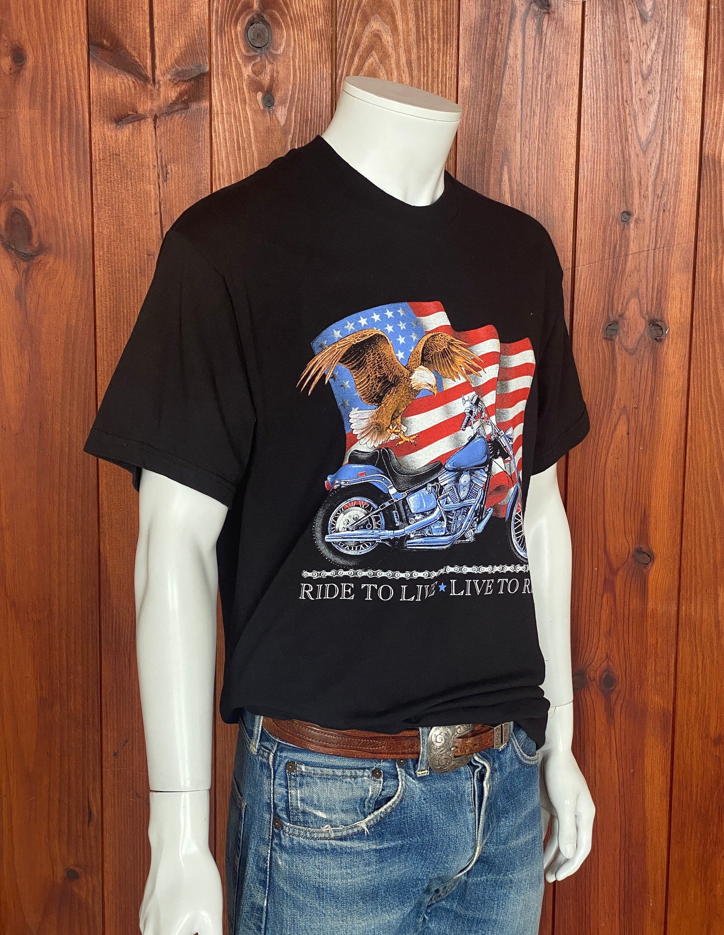 Large. 90s Harley Davidson vintage t shirt Made In USA