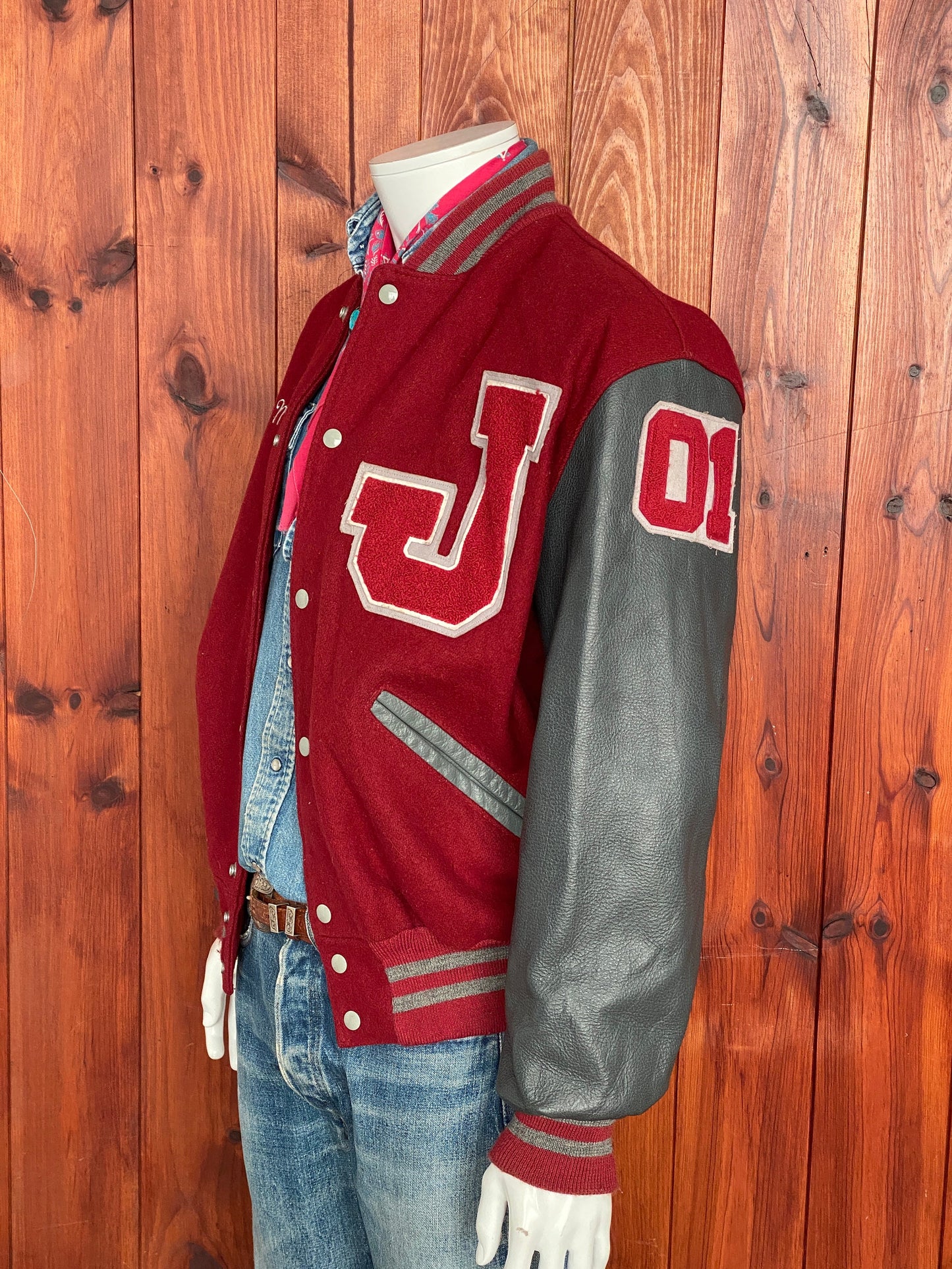 Size Large  90s Original Vintage varsity jacket Made in USA By Delong