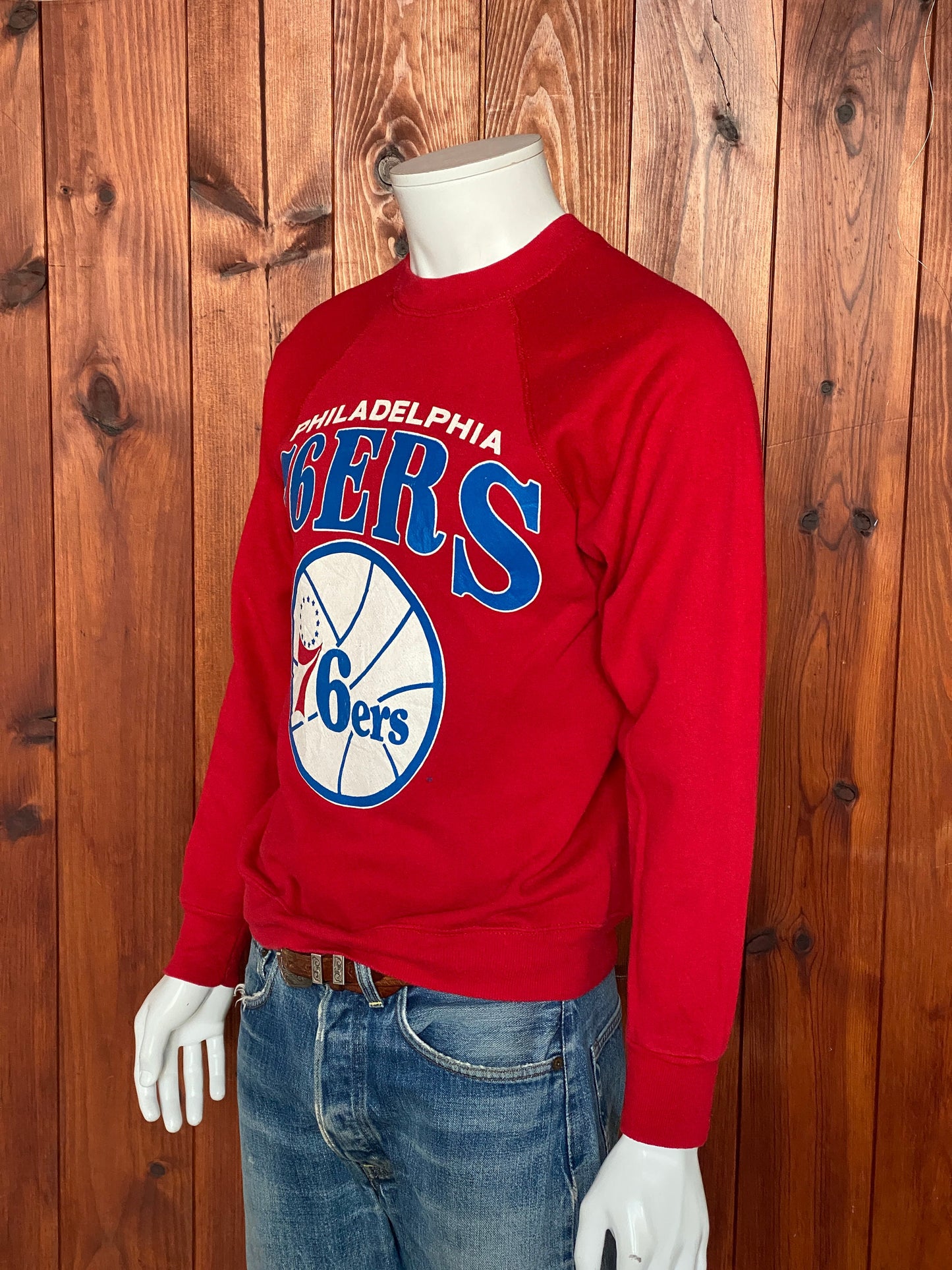 Small. 80s Vintage 76ers sweatshirt Made In USA