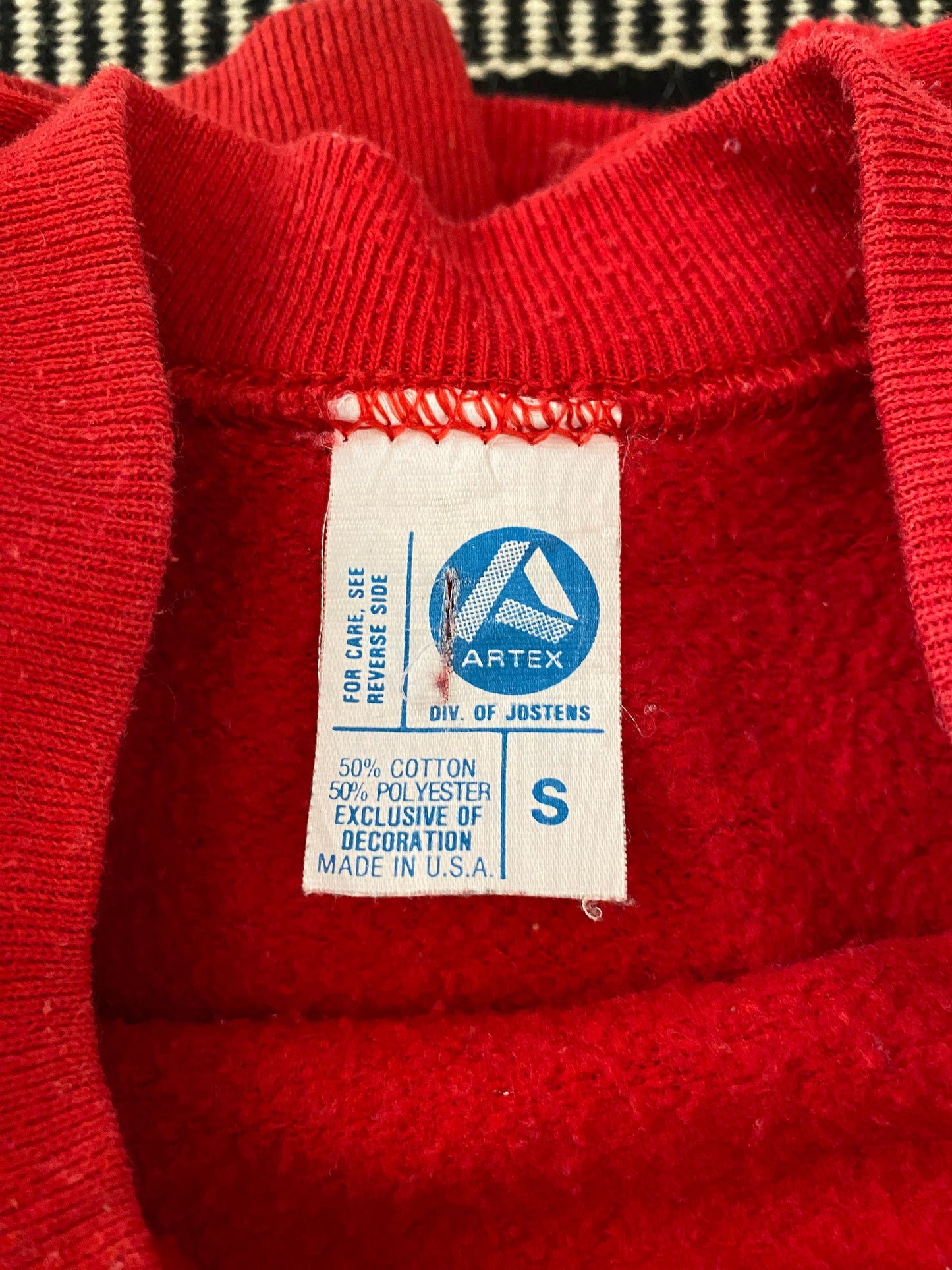 Small. 80s Vintage 76ers sweatshirt Made In USA