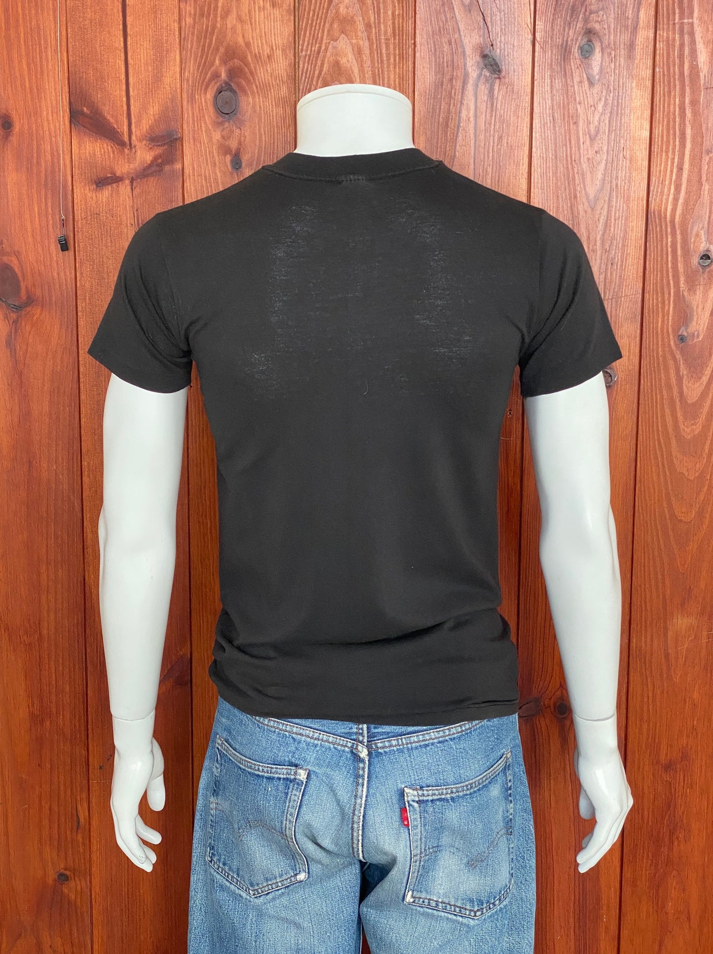 Large. Vintage 50/50 cotton 80s Narcotics Anonymous Rocks t shirt Made In USA