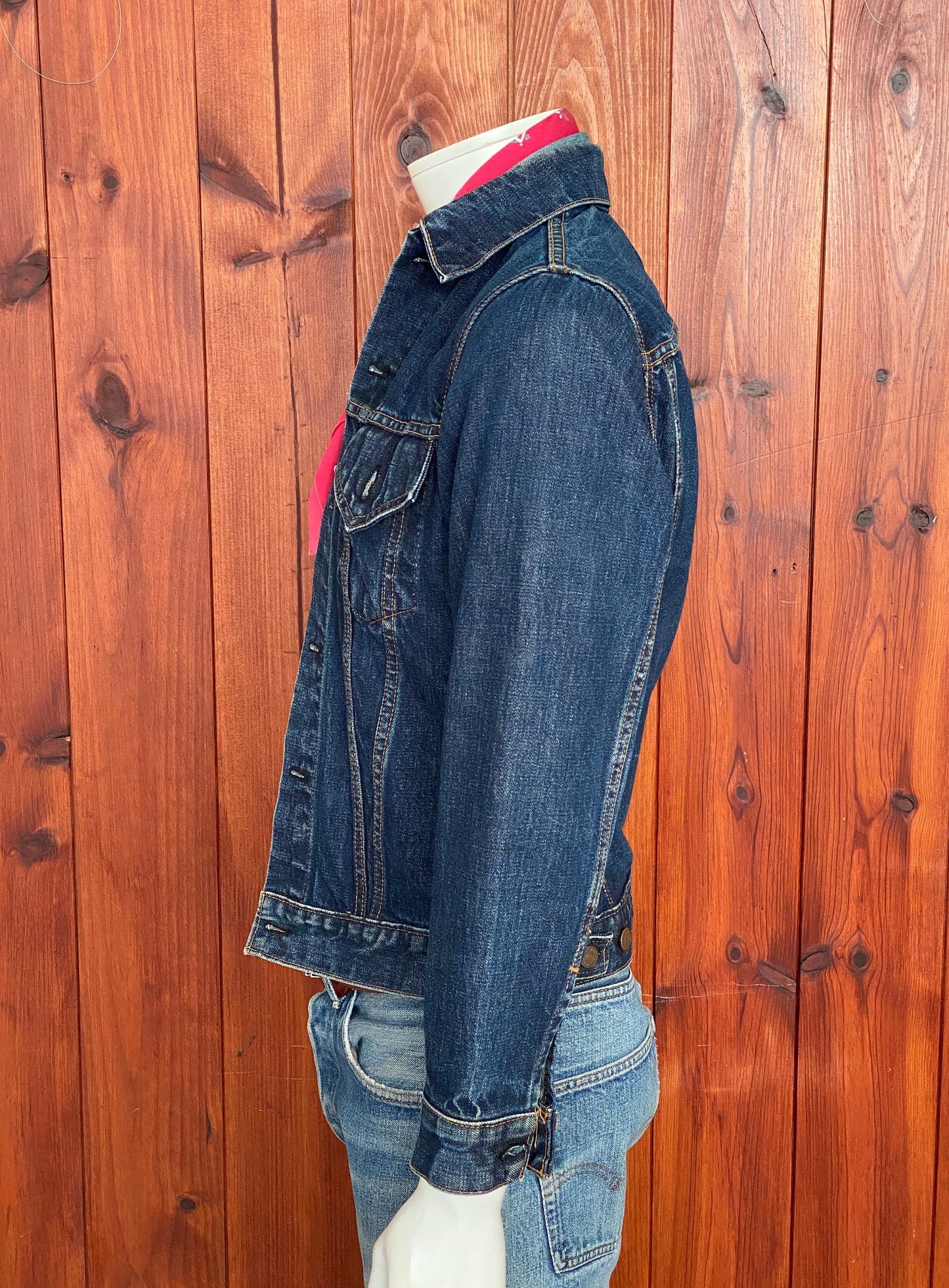 Small. Vintage 60s LEVIS Big E trucker Jacket Made in USA.