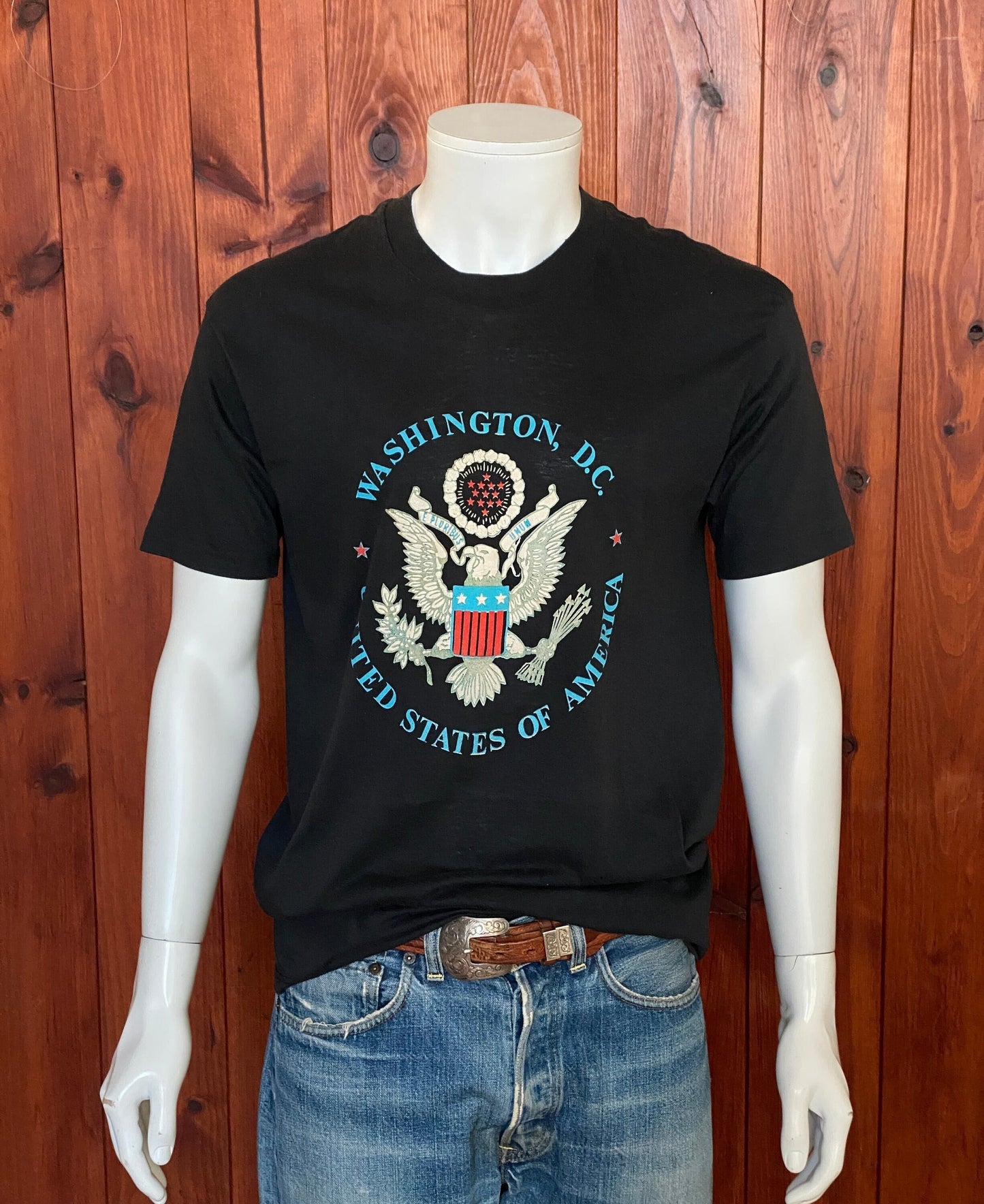 XL. Vintage 50/50 cotton 80s US Seal T-shirt Made In USA