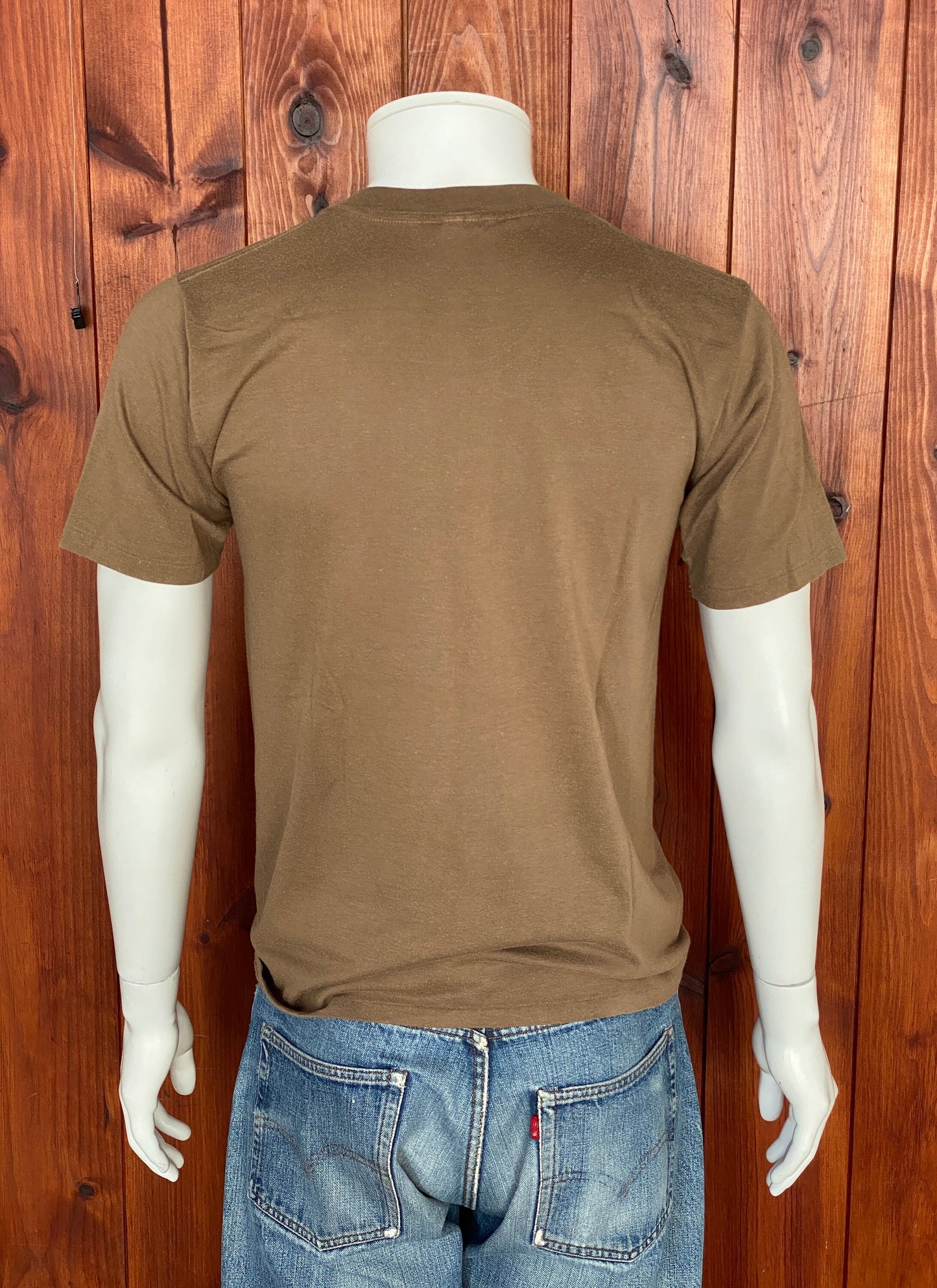 Large. Vintage 50/50 cotton 1985 New Orleans t shirt Made In USA