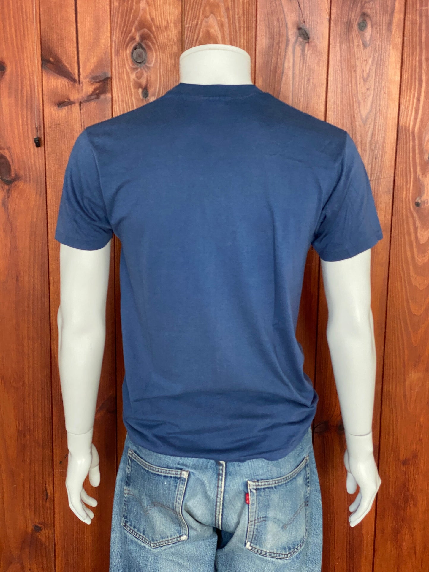 Large. Vintage 50/50 cotton 1983 t shirt Made In USA