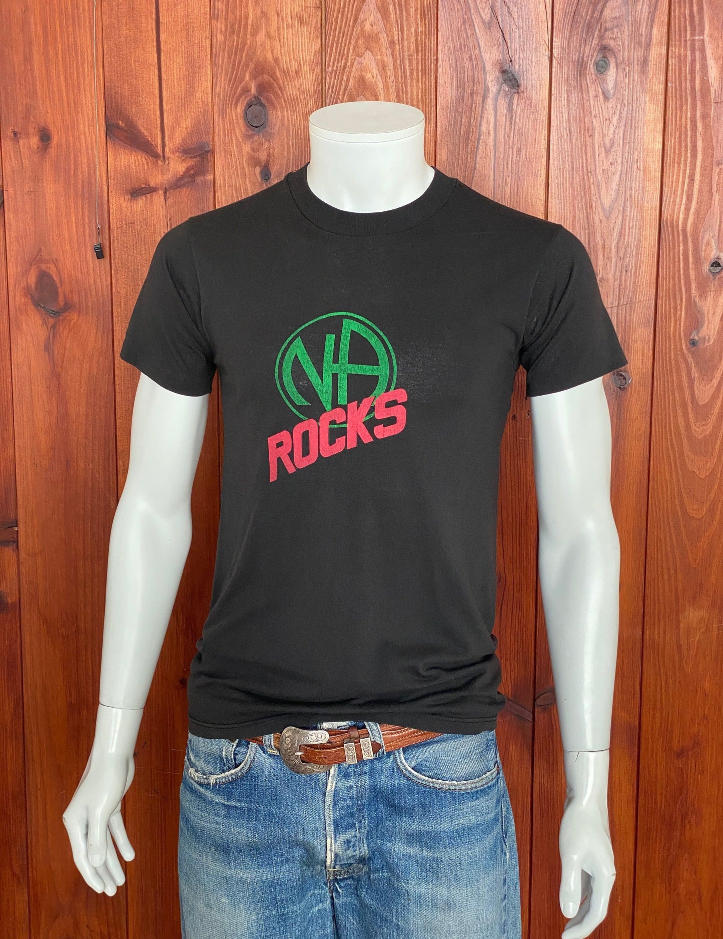 Large. Vintage 50/50 cotton 80s Narcotics Anonymous Rocks t shirt Made In USA