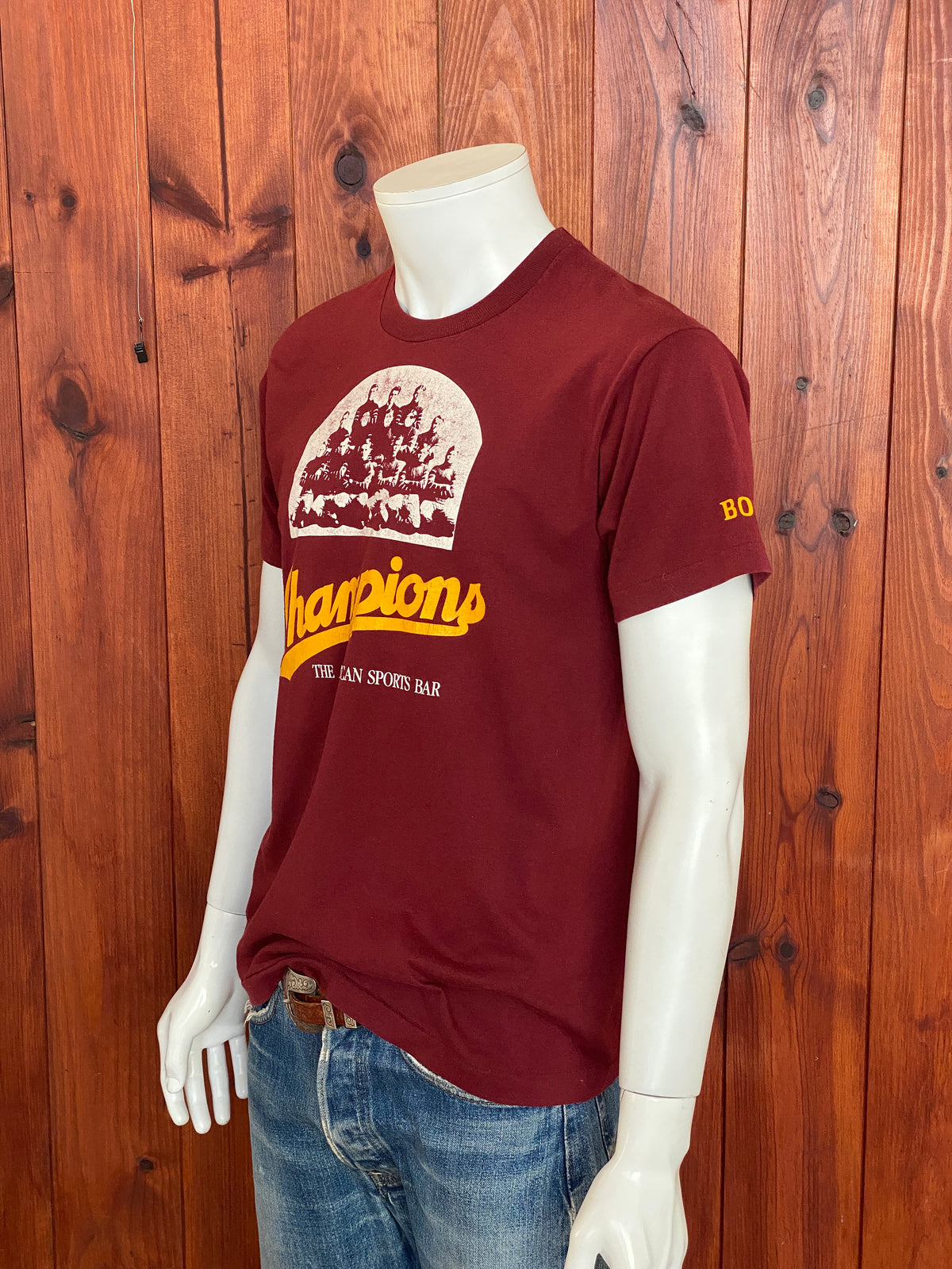Large. Vintage 50/50 cotton 80s Champions Sports Bar t shirt Made In USA-AJ357 Studio