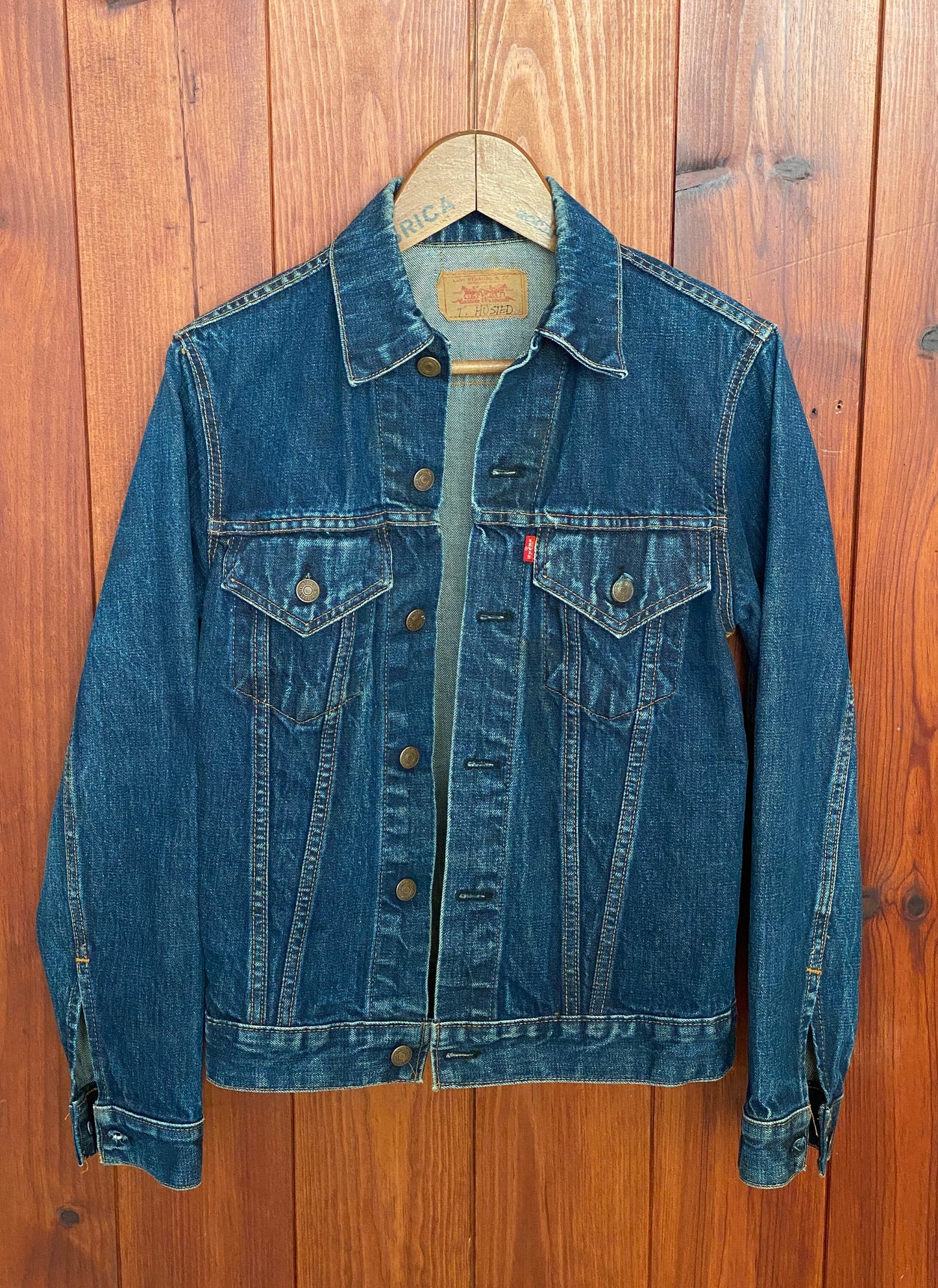 Small. Vintage 60s LEVIS Big E trucker Jacket Made in USA.
