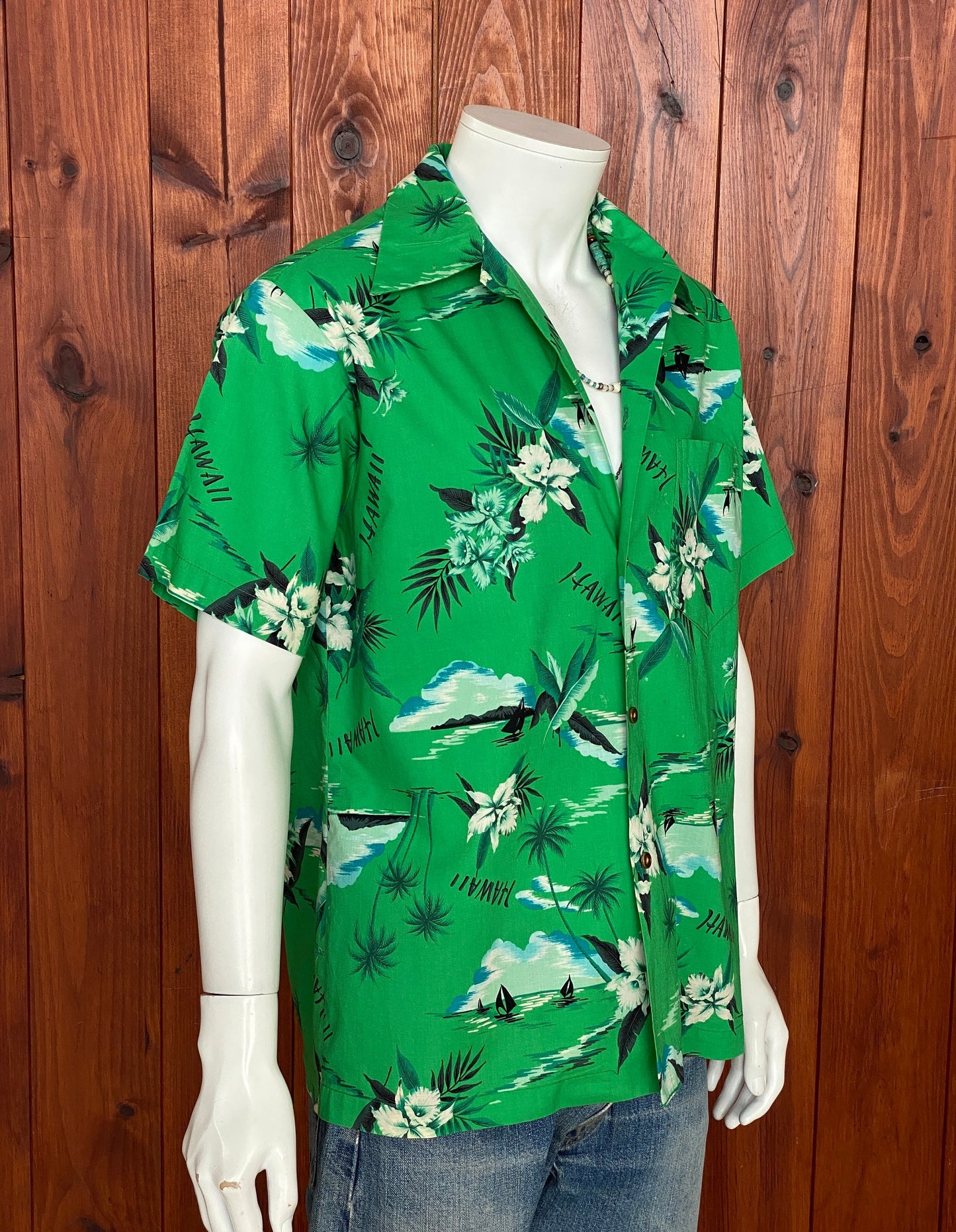 Large vintage 70s Hawaiian thin cotton shirt - retro island fashion.