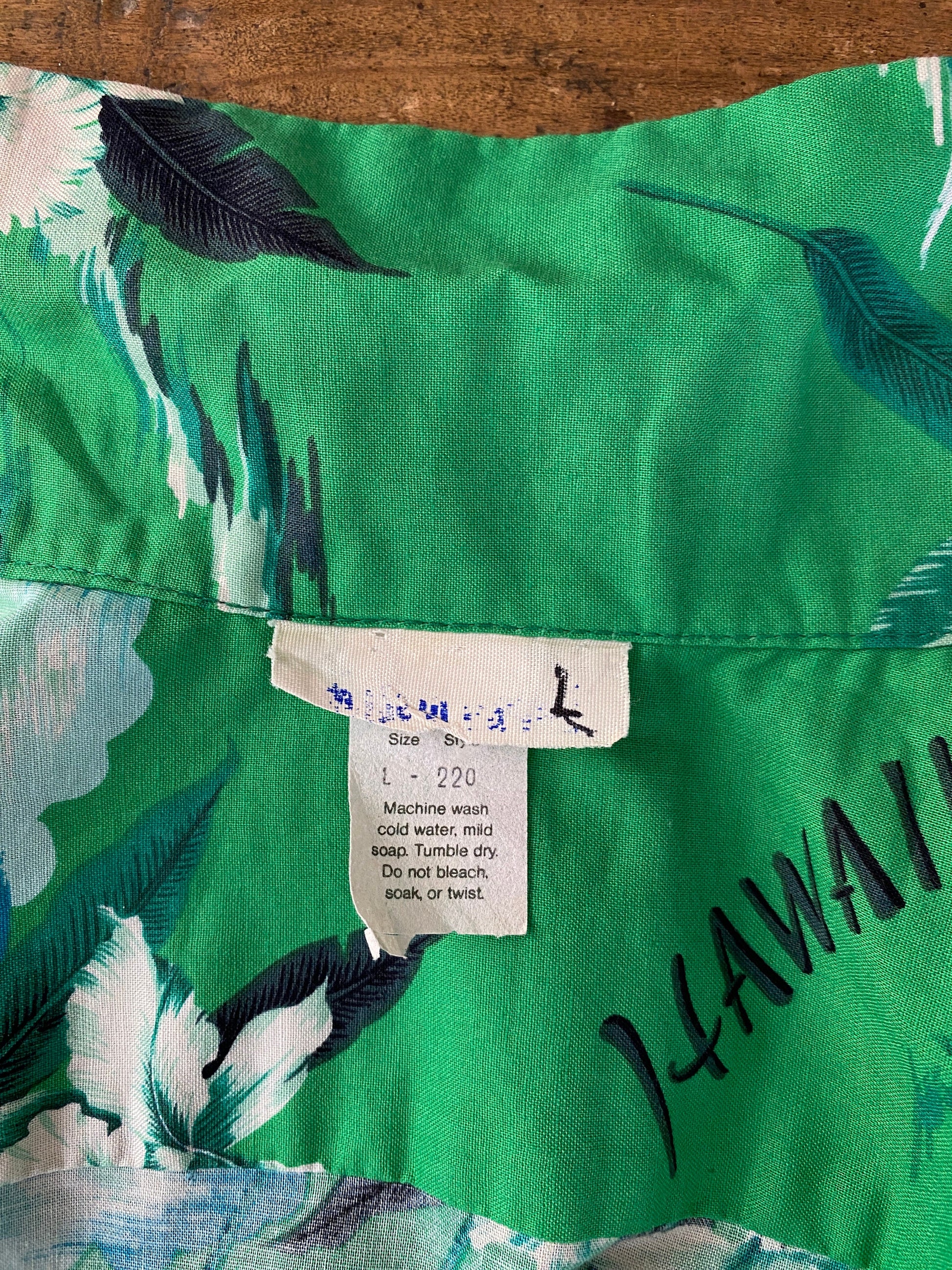 Large vintage 70s Hawaiian thin cotton shirt - retro island fashion.