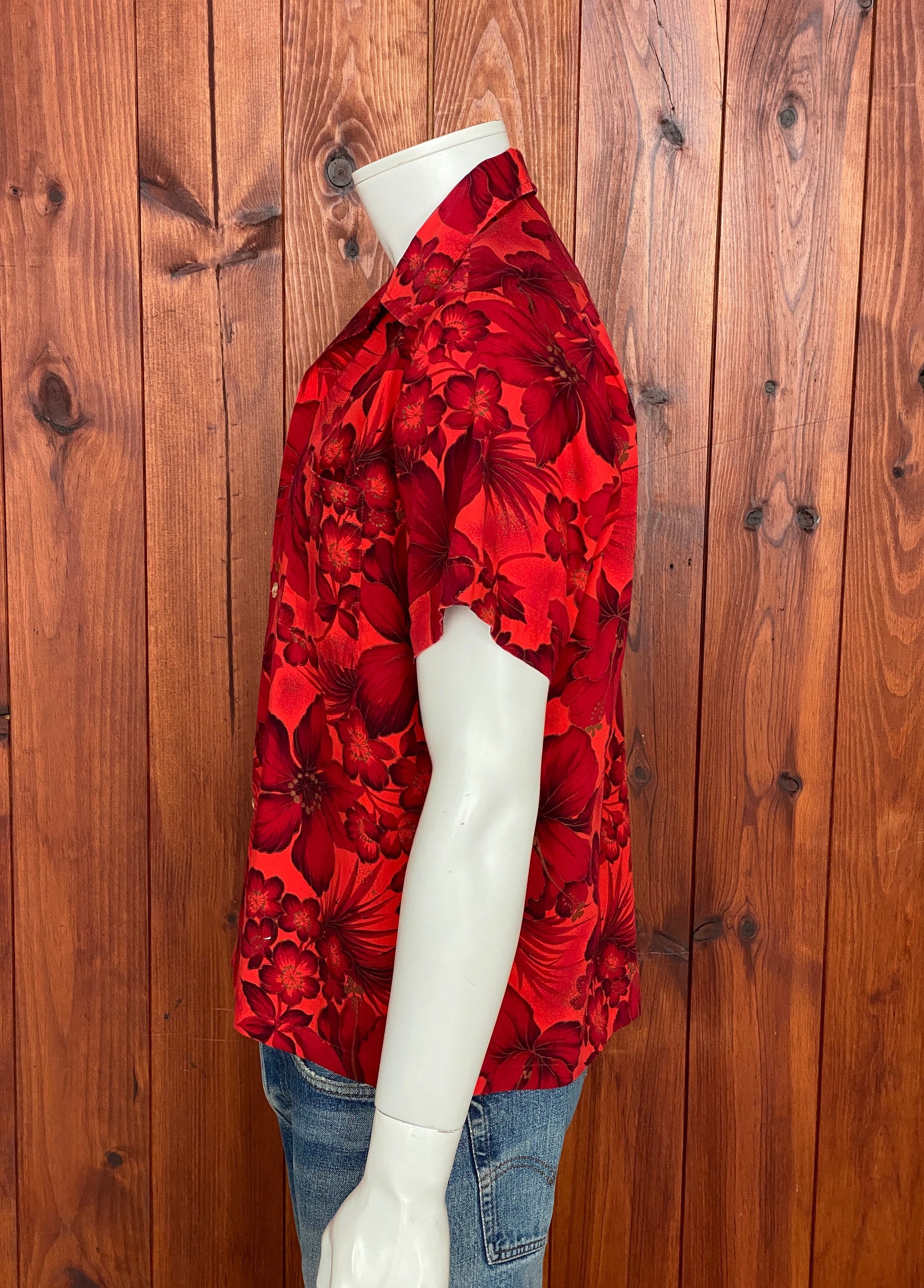 Medium Size Vintage Authentic 60s Hawaiian Shirt, Thin Cotton, Made in USA - Tropical Collectible