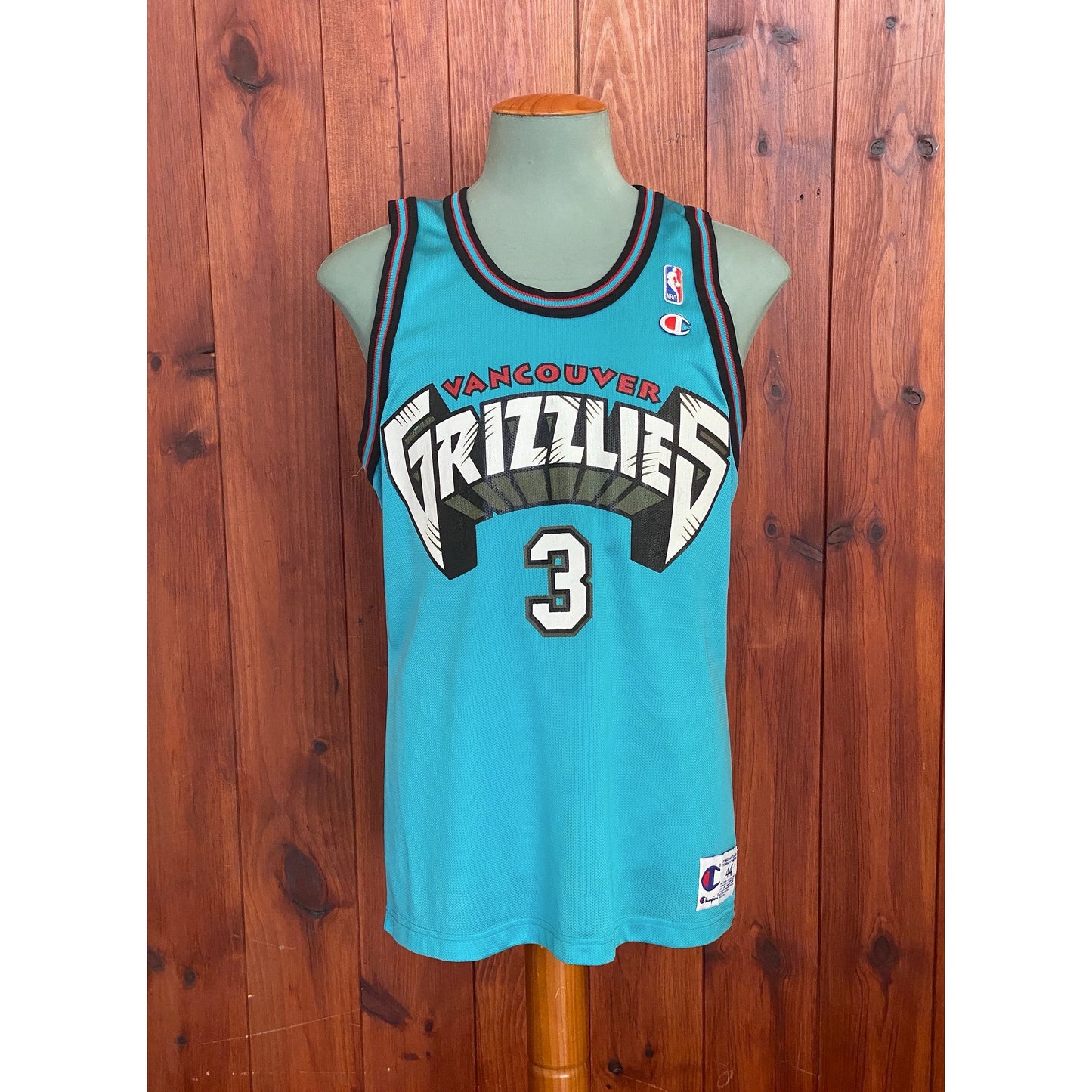 Vintage 90s NBA Grizzlies Abdur-Rahim #3 Champion jersey, size 44 - front view.