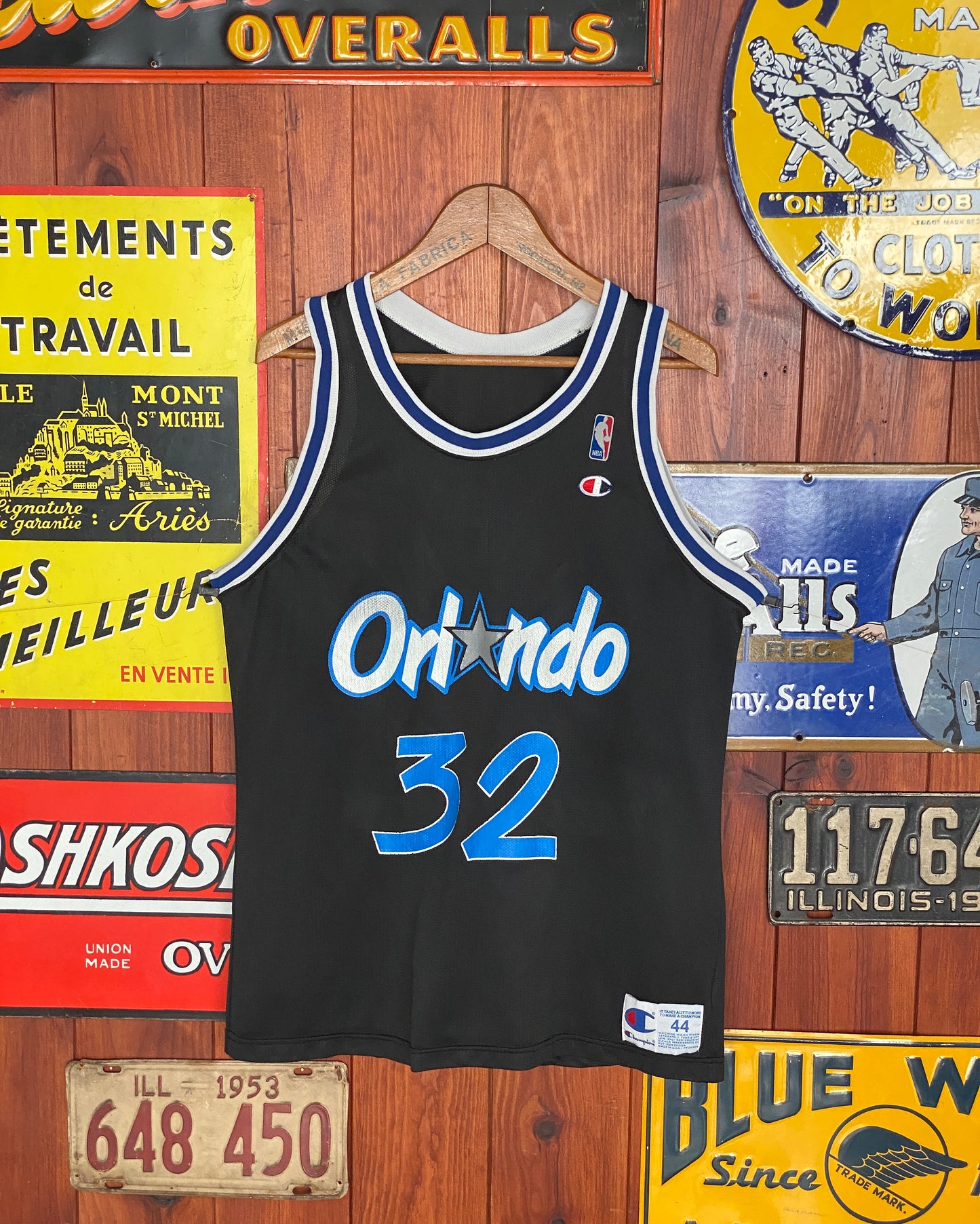 Size 44 VTG 90s Orlando NBA jersey, Player Oneal #32 Made in USA by Champion