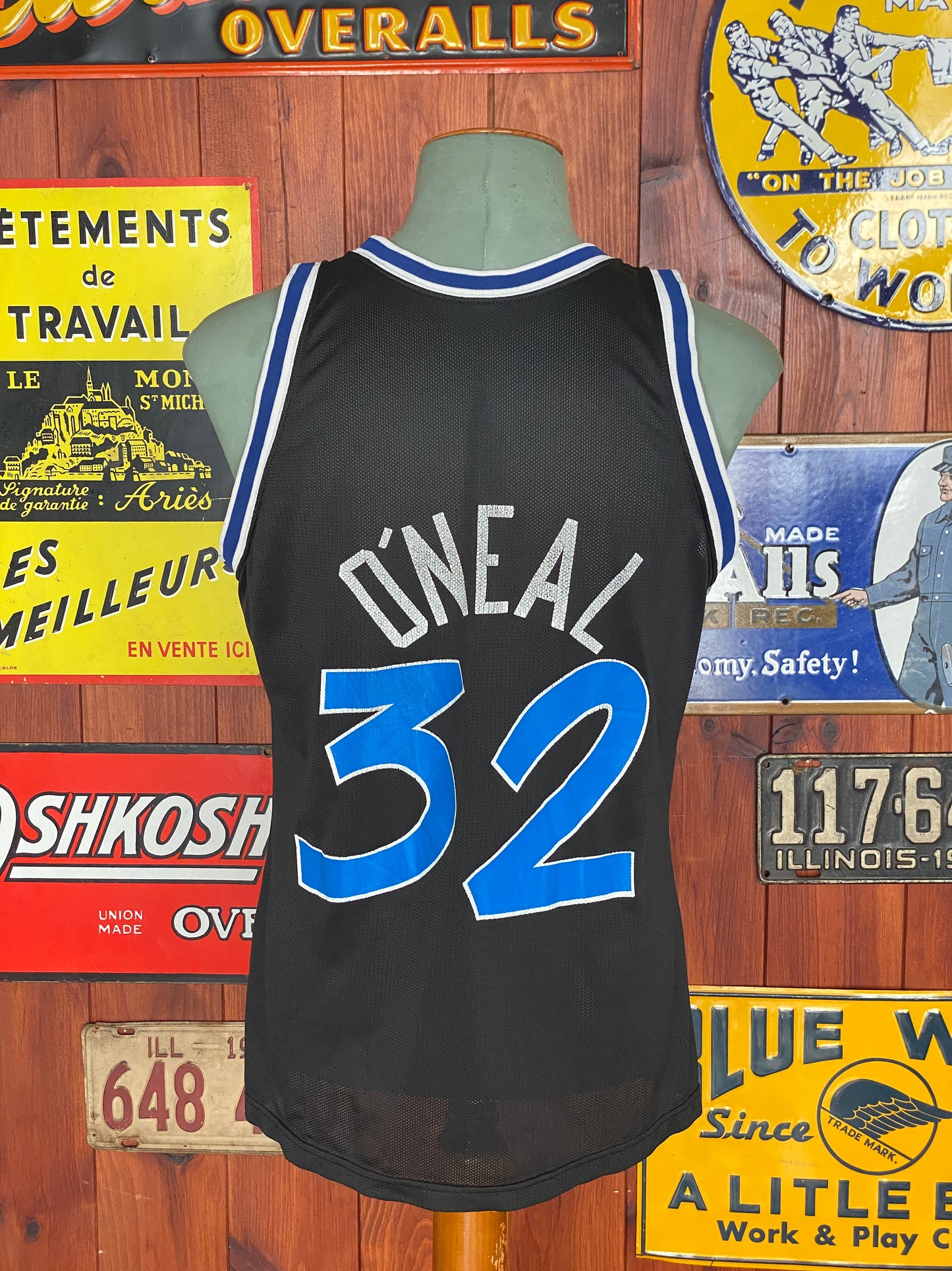 Size 44 VTG 90s Orlando NBA jersey, Player Oneal #32 Made in USA by Champion