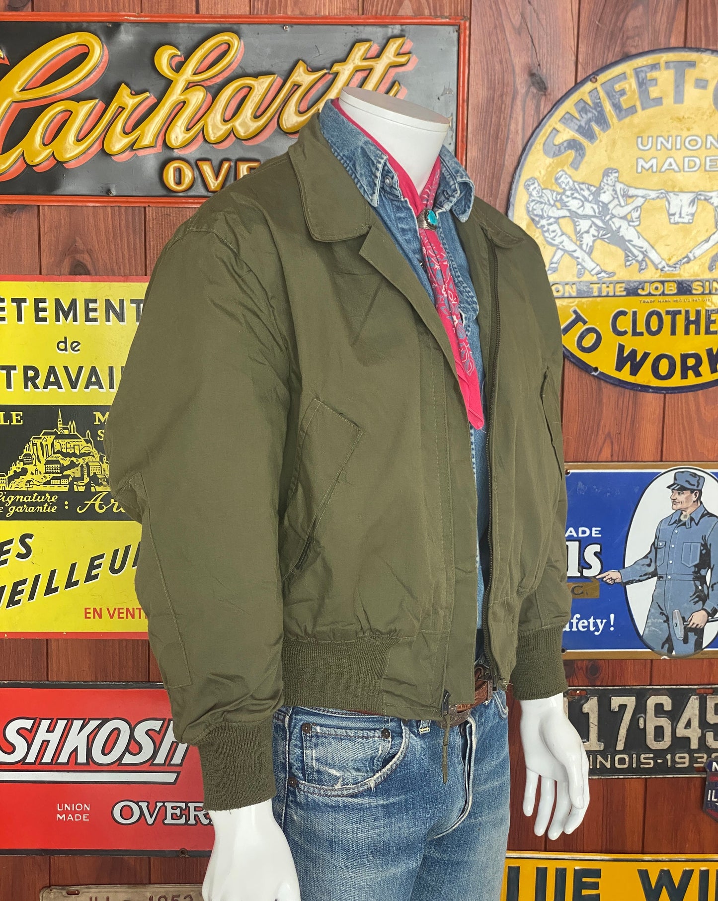 Vintage 1989 Cold Weather Military Bomber - Size Large Short | Authentic Military Style