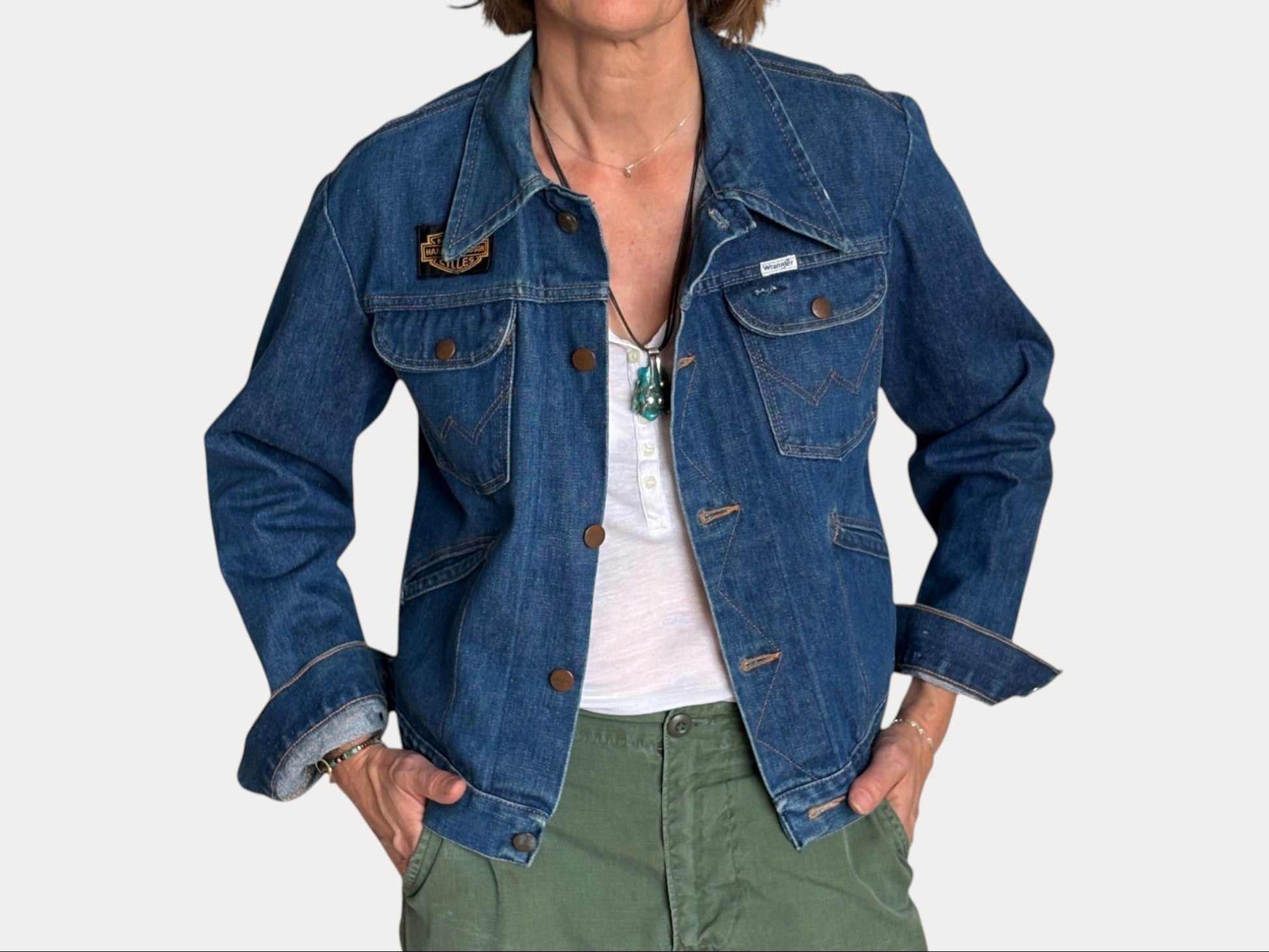 Size 36US / 46EU . Vintage 80s Wrangler Denim Jacket – 4 Pockets – Made in USA -Harley patch-AJ357 Studio-AJ357 Studio