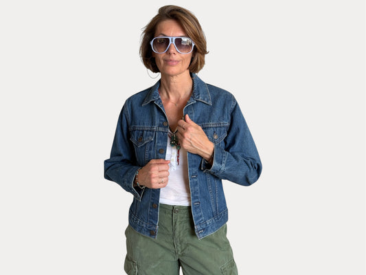 Size 34 . Vintage 80s Levi’s Denim Jacket – 2 Pockets – Made in USA-AJ357 Studio-AJ357 Studio