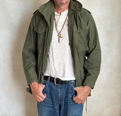 Small Regular – Authentic 1980 US Army M-65 Field Jacket Military by John Ownbey-AJ357 Studio