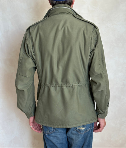 Small Regular – Authentic 1967 US Army M-65 Field Jacket Military-AJ357 Studio