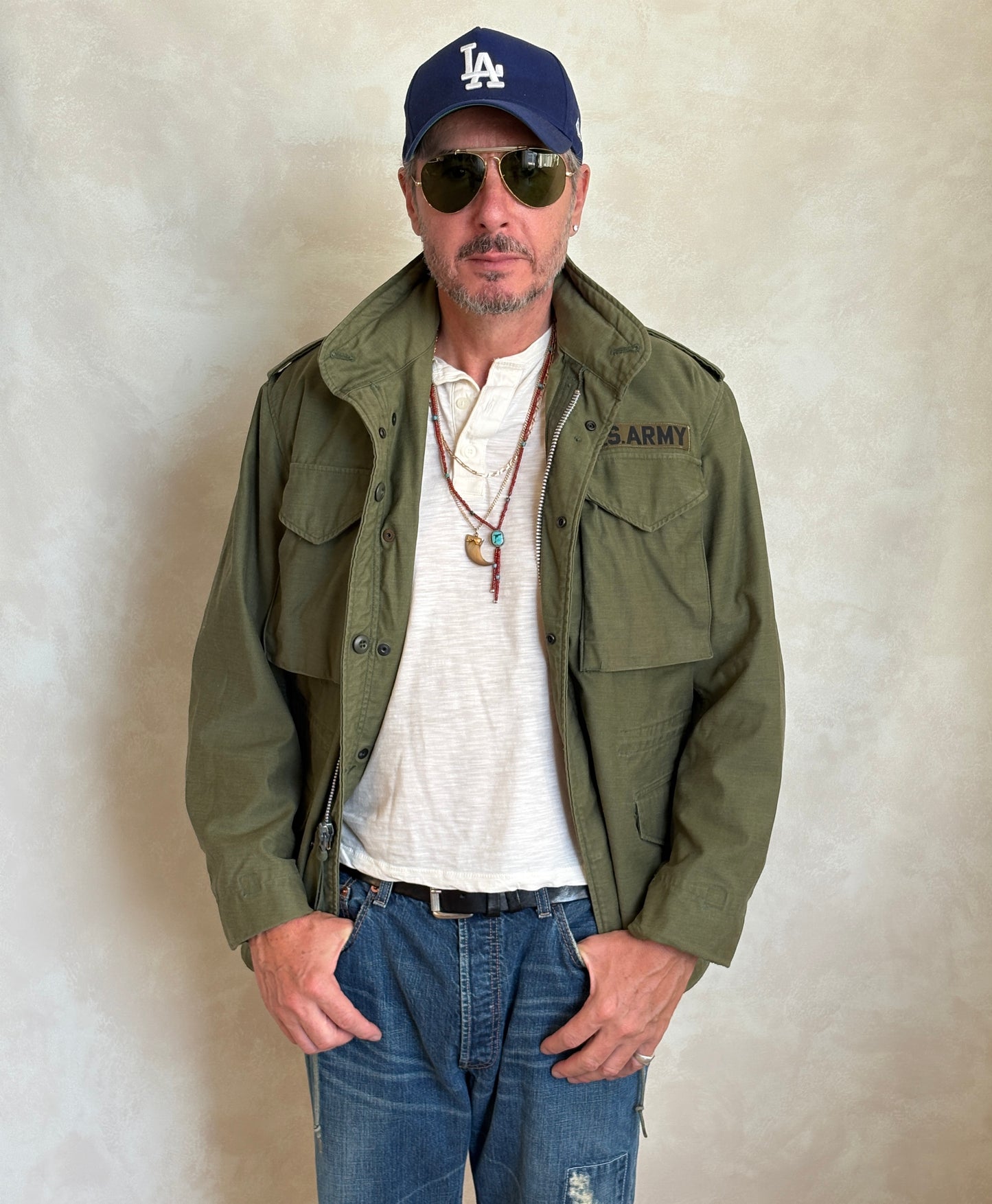 Small short. Authentic 1969 US Army M-65 field jacket Military