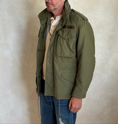 Small short. Authentic 1969 US Army M-65 field jacket Military-AJ357 Studio