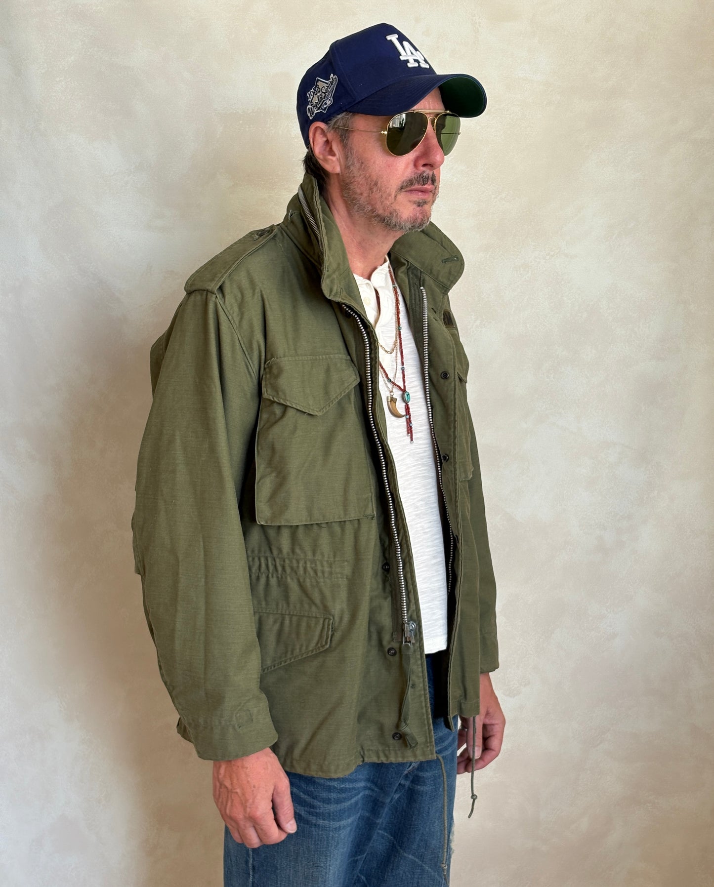 Small short. Authentic 1969 US Army M-65 field jacket Military