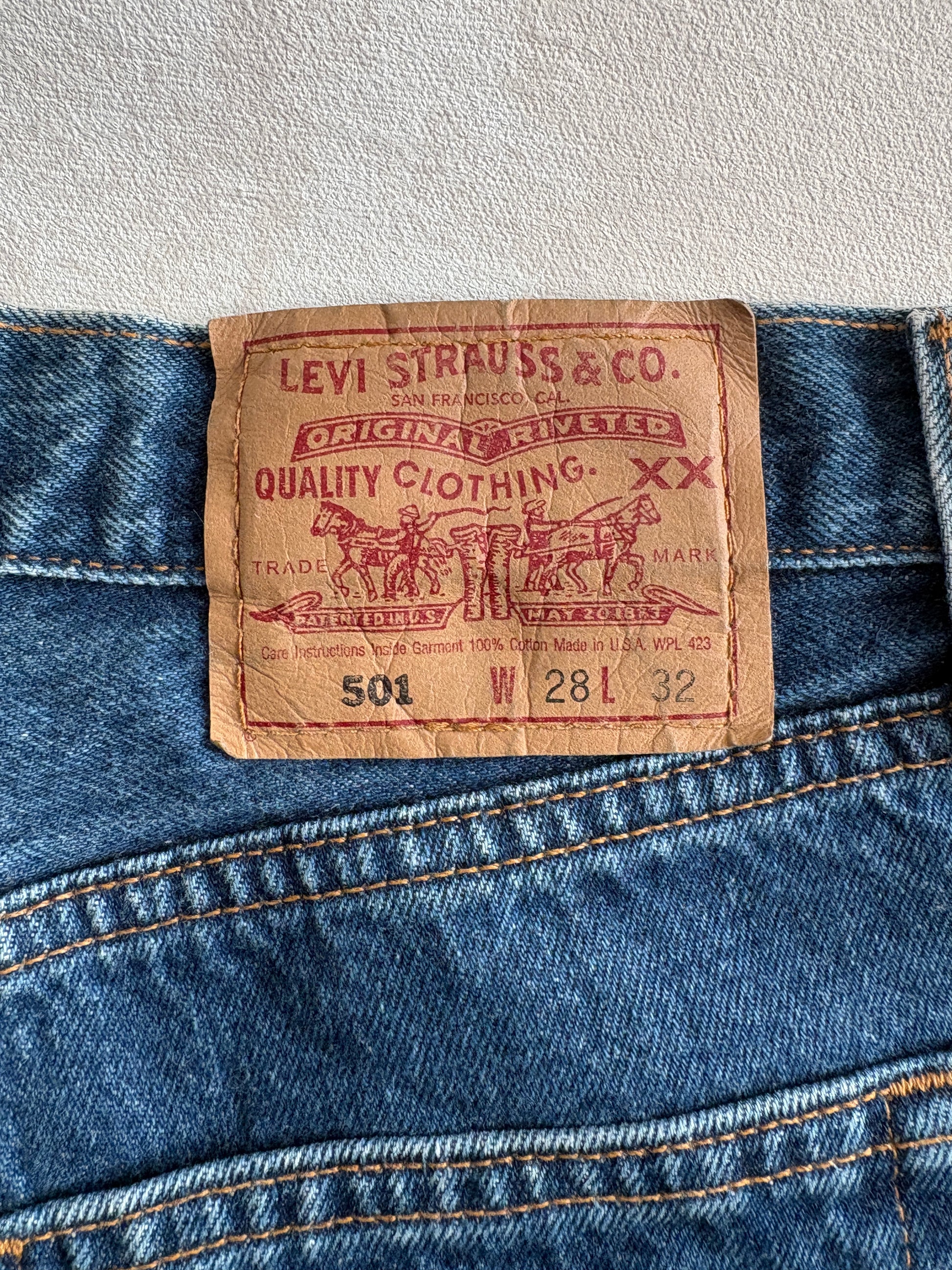 28X32 Levi's 501 Vintage Denim Jeans - USA Vintage Bcn