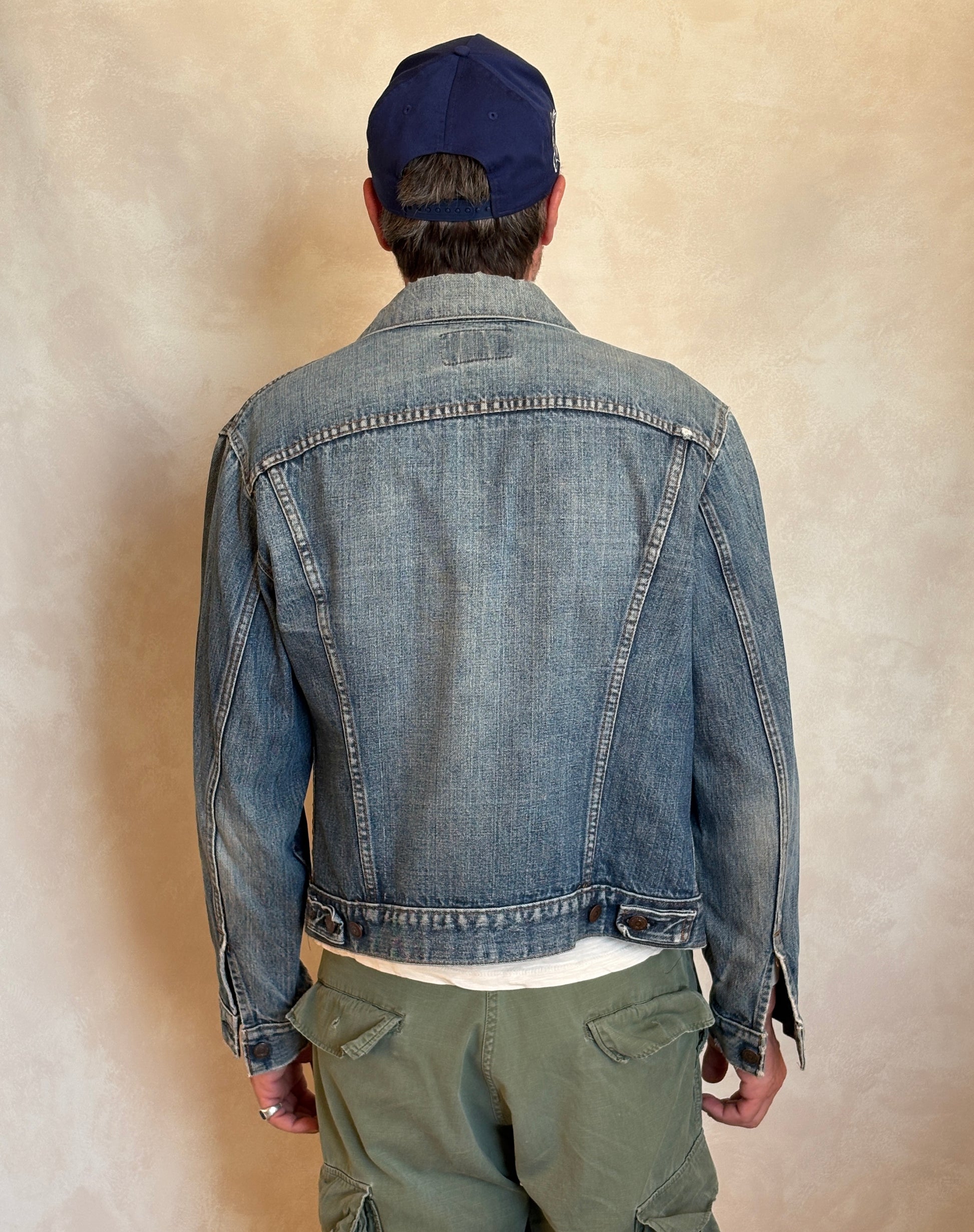 Size 42US / 52EU. Vintage late 70s 70505 Levis 2 pockets made in USA - USA Vintage Bcn