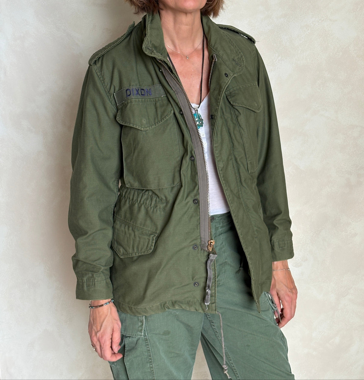 X Small Short. 1982 Authentic US Army M-65 Field jacket Military-AJ357 Studio