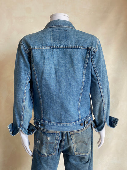 Size 36US / 46EU .Vintage Levis 2 pockets jacket Made in Canada-AJ357 Studio
