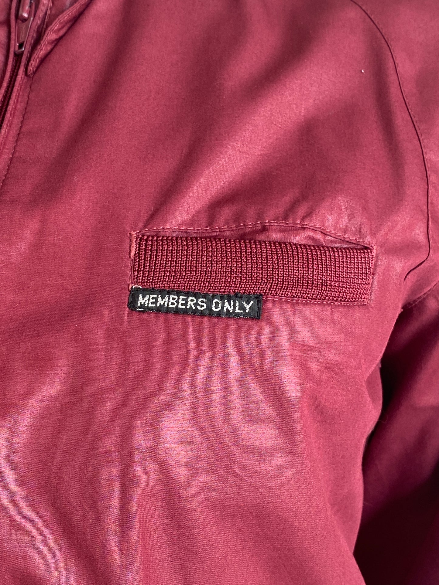 Vintage 1980s women’s Members Only cotton jacket in classic retro style, size 9/10