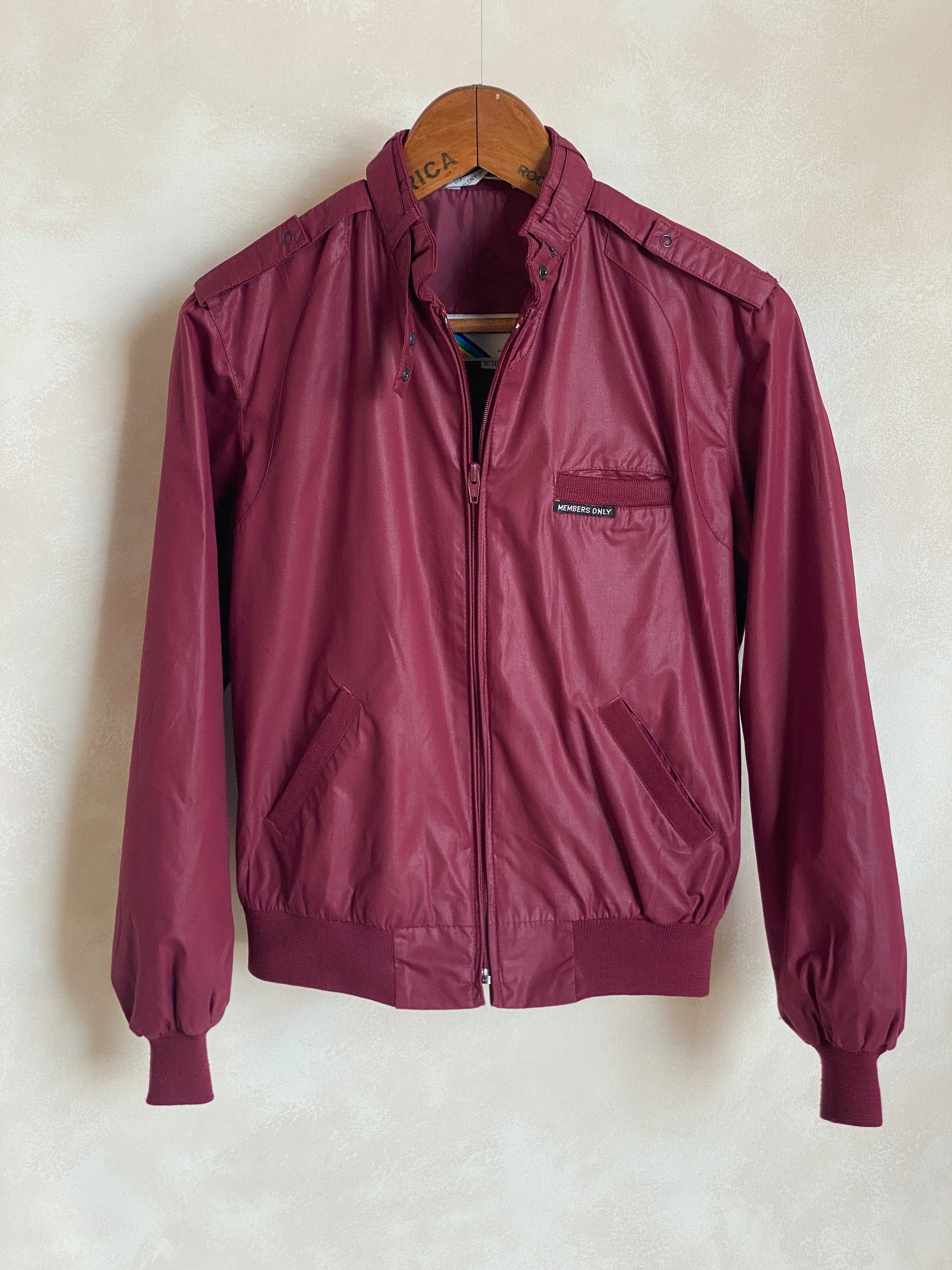 Vintage 1980s women’s Members Only cotton jacket in classic retro style, size 9/10