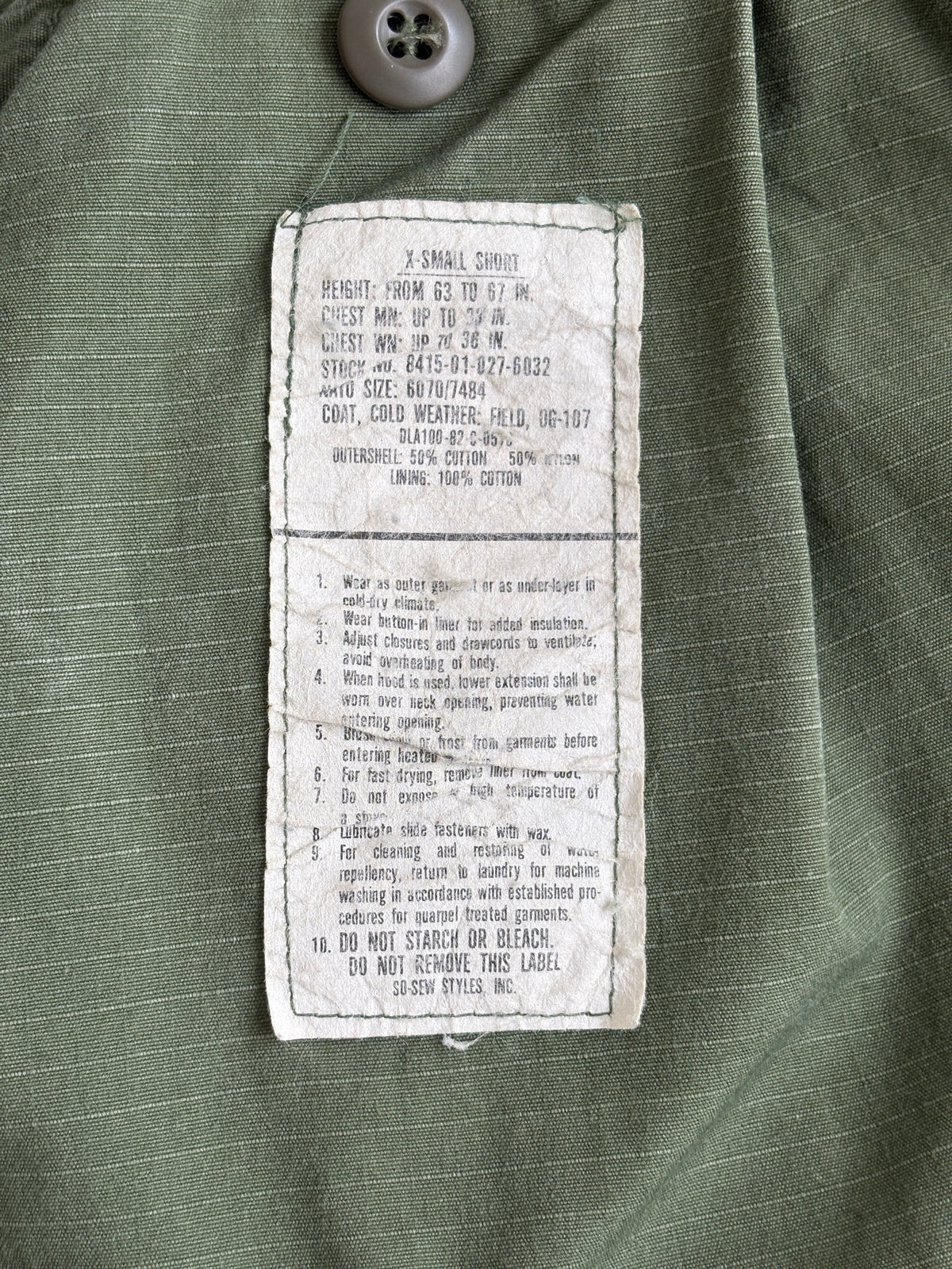 X Small Short. Authentic 1982 US Army M-65 field jacket Military-AJ357 Studio