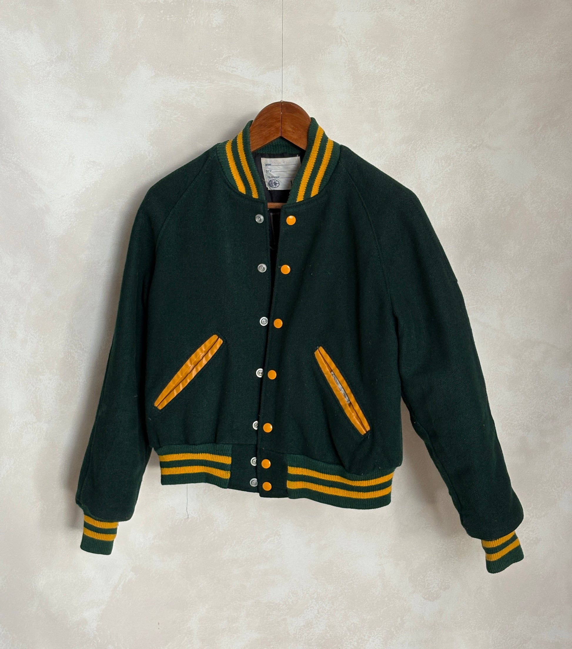 Size 18. Green Vintage 70s varsity jacket Made in USA - USA Vintage Bcn