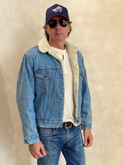 Size 42US/52EU. 4 pockets Vintage Trucker Levis fleece Jacket Made in USA.-AJ357 Studio