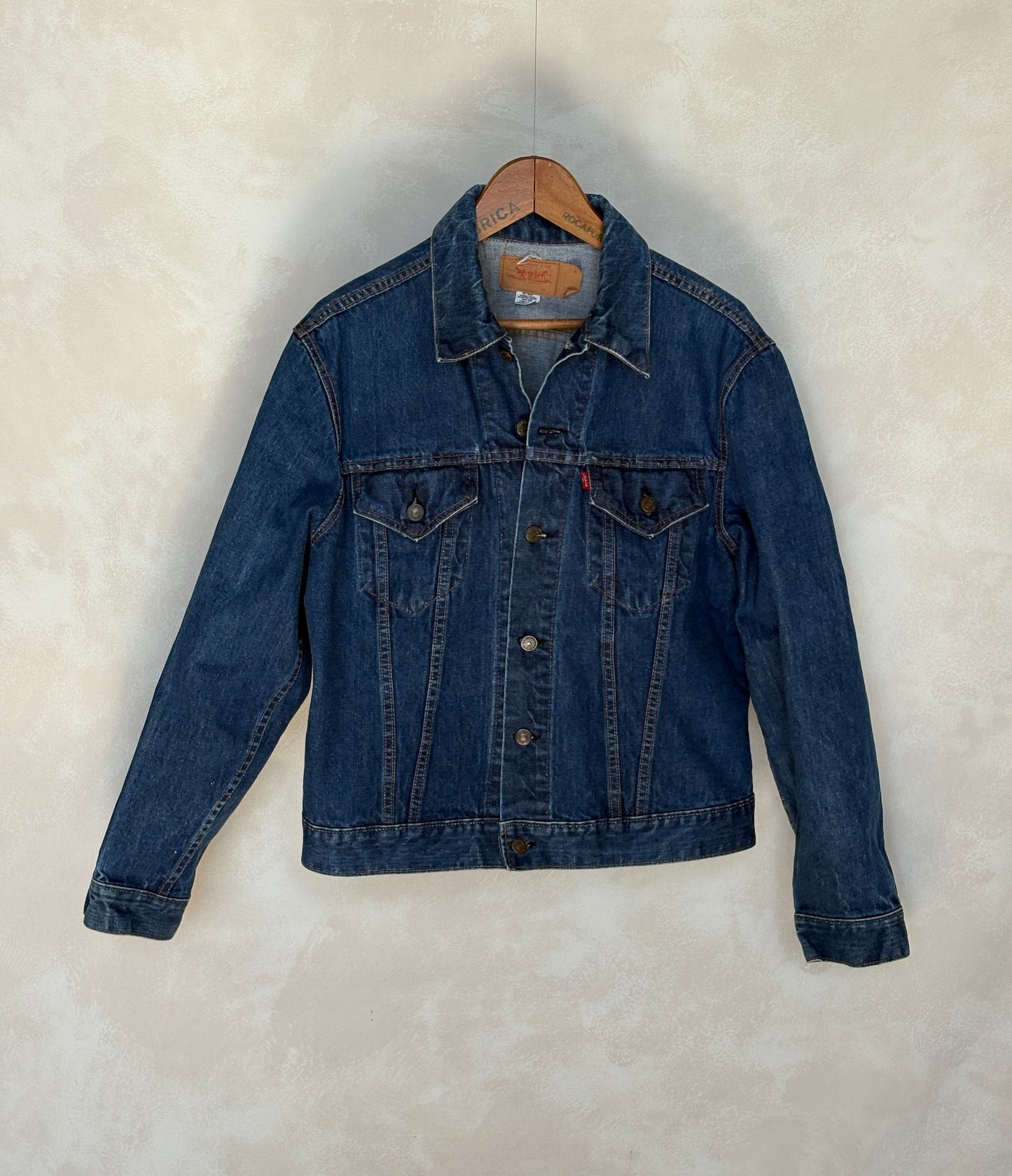 Size 46US / 56EU. Vintage Early 70s 2 pocket Levi’s Denim Jacket 70505 –Single Stitch, Made in USA - USA Vintage Bcn