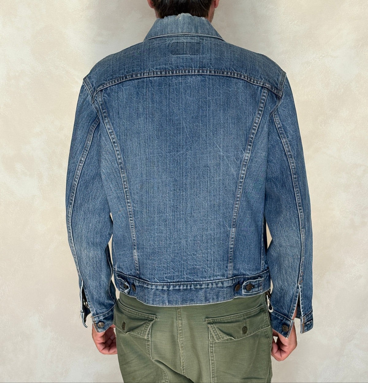 Size 42US / 52EU. Vintage 70s 2 pocket Levi’s Denim Jacket 70505 – Double Stitch, Made in USA-AJ357 Studio