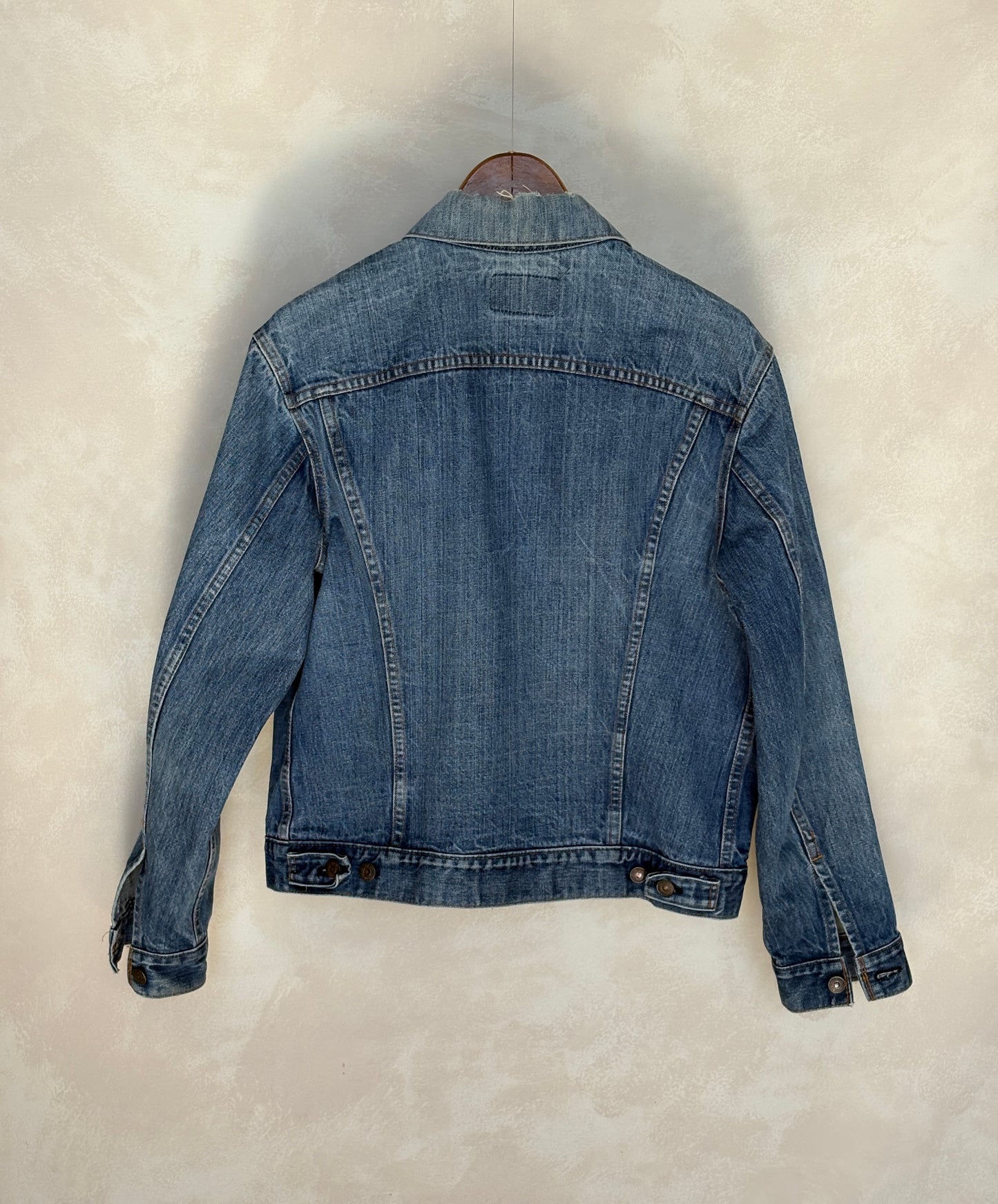 Size 42US / 52EU. Vintage 70s 2 pocket Levi’s Denim Jacket 70505 – Double Stitch, Made in USA - USA Vintage Bcn